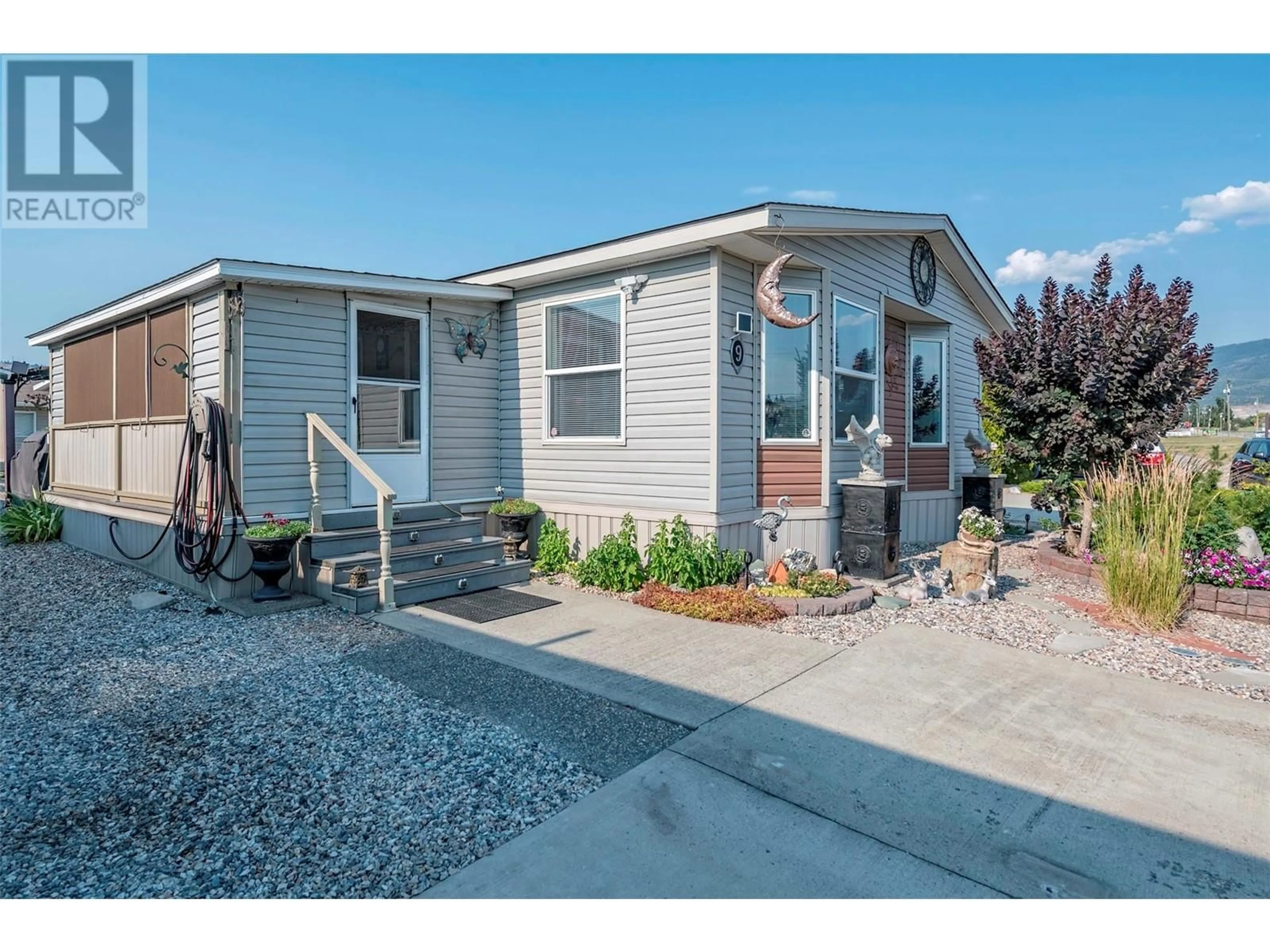 Home with vinyl exterior material for 12560 Westside Road Unit# 9, Vernon British Columbia V1H1S9