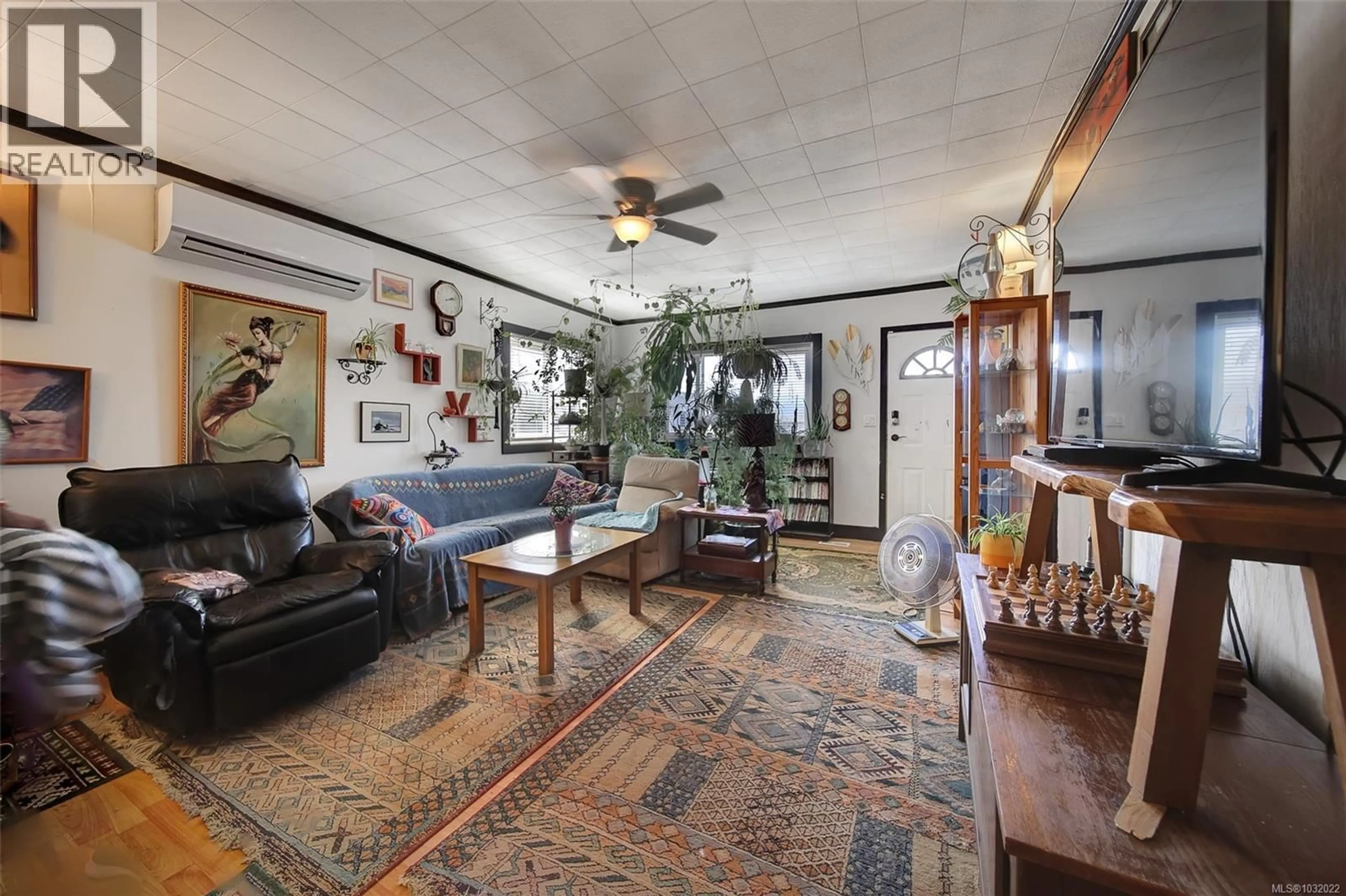 Living room with furniture, unknown for 3645 14TH AVENUE, Port Alberni British Columbia V9Y5B6