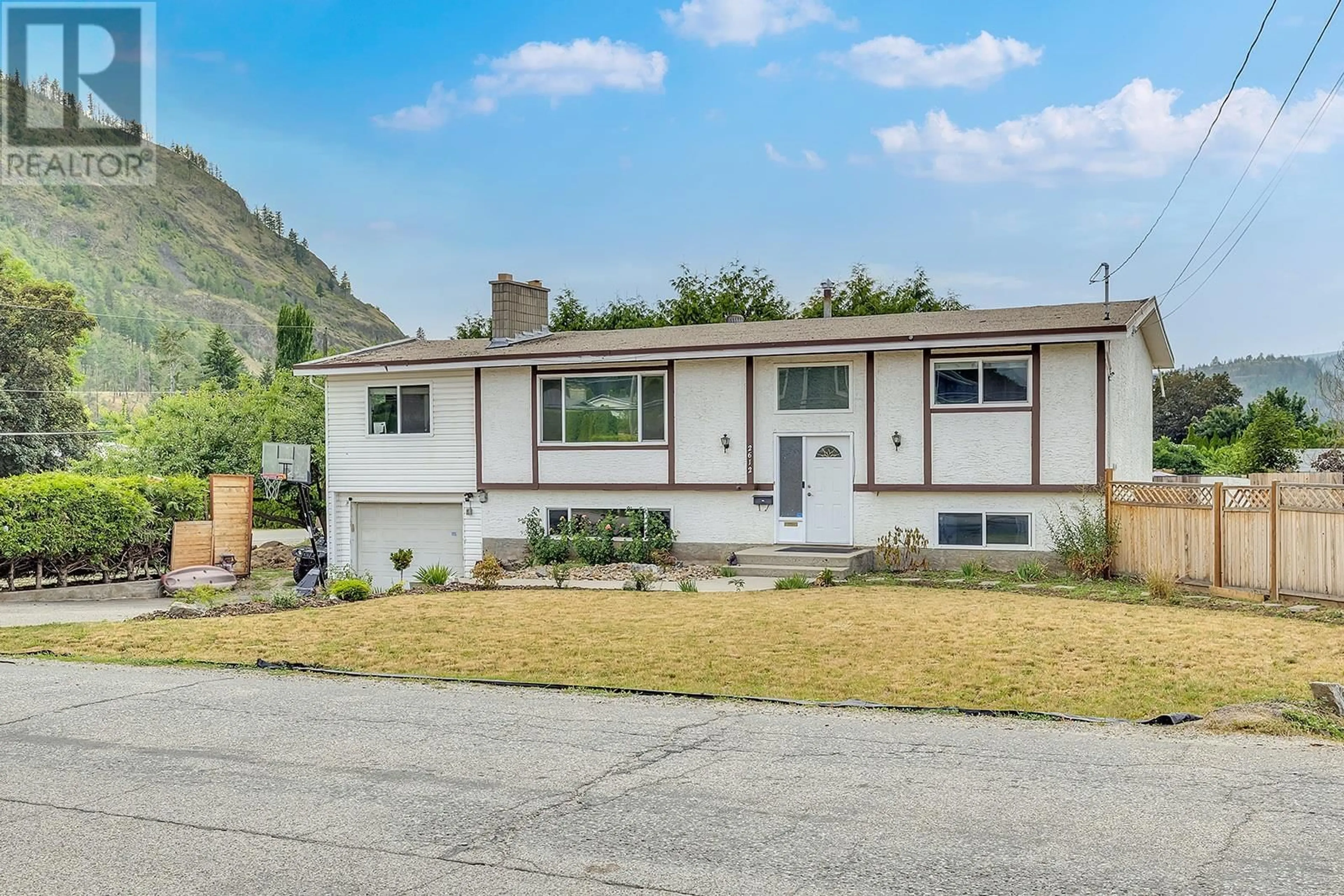 Frontside or backside of a home for 2612 Applewood Road, West Kelowna British Columbia V1Z2L8