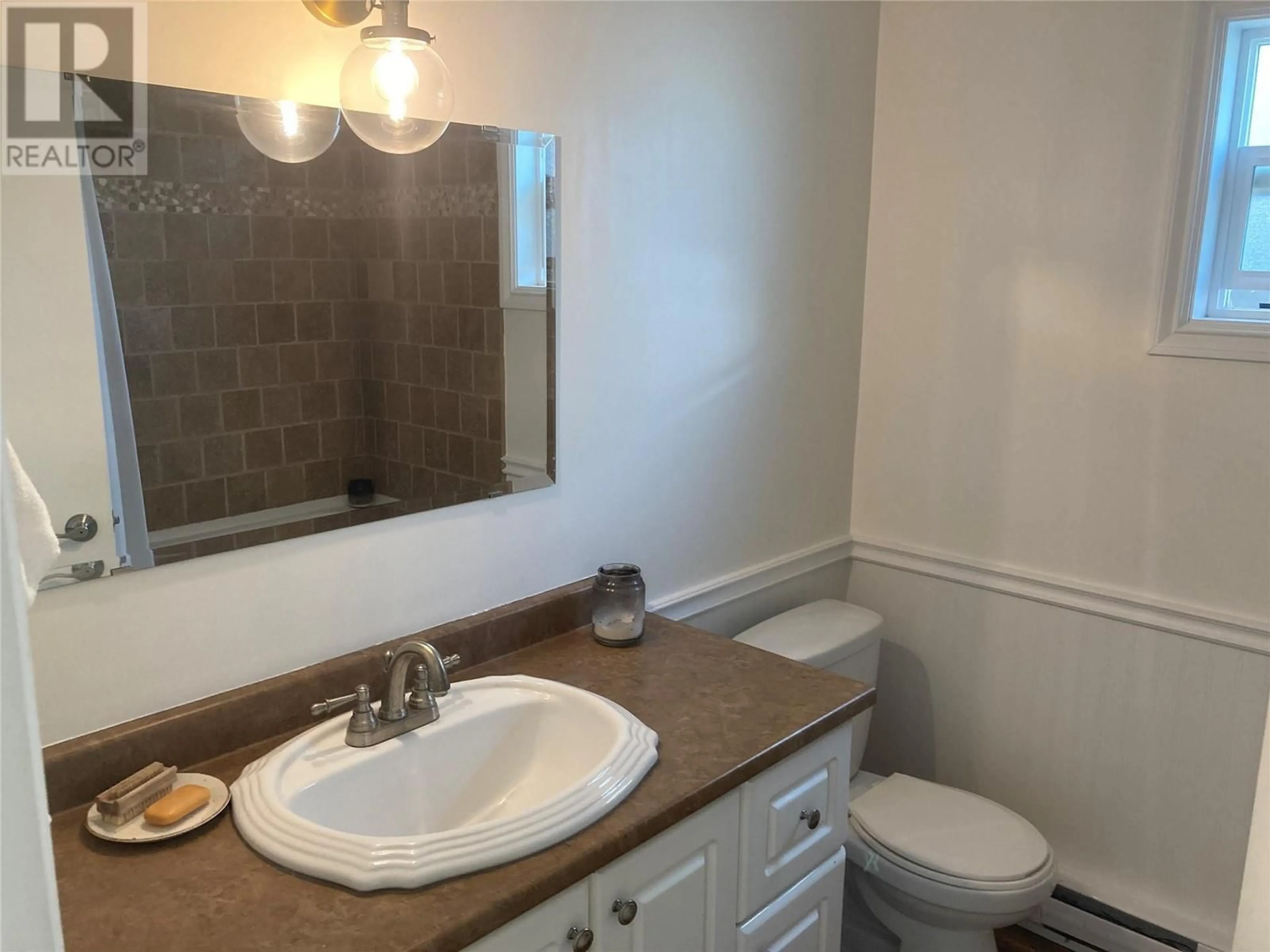 Standard bathroom, ceramic/tile floor for 455 DONHAUSER ROAD, Kelowna British Columbia V1X3G2