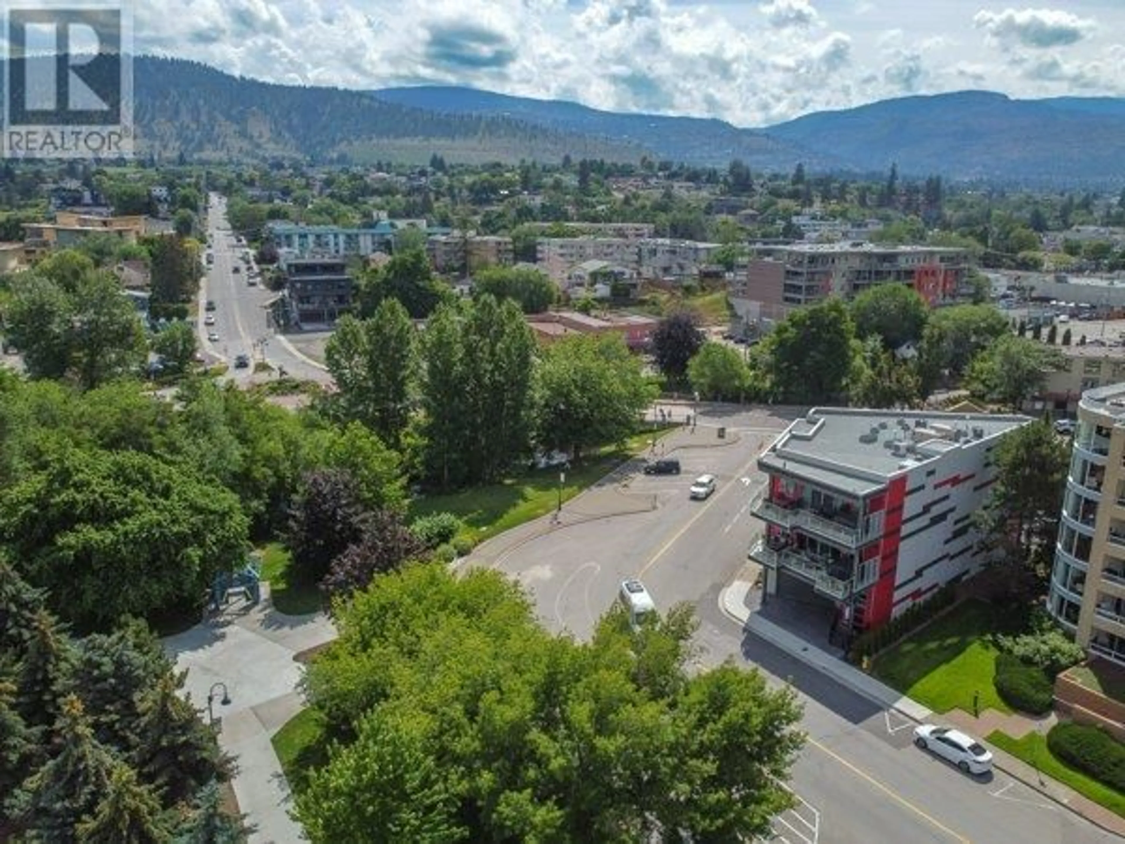 Open concept kitchen, unknown for 301 - 88 LAKESHORE DRIVE, Penticton British Columbia V2A1B5
