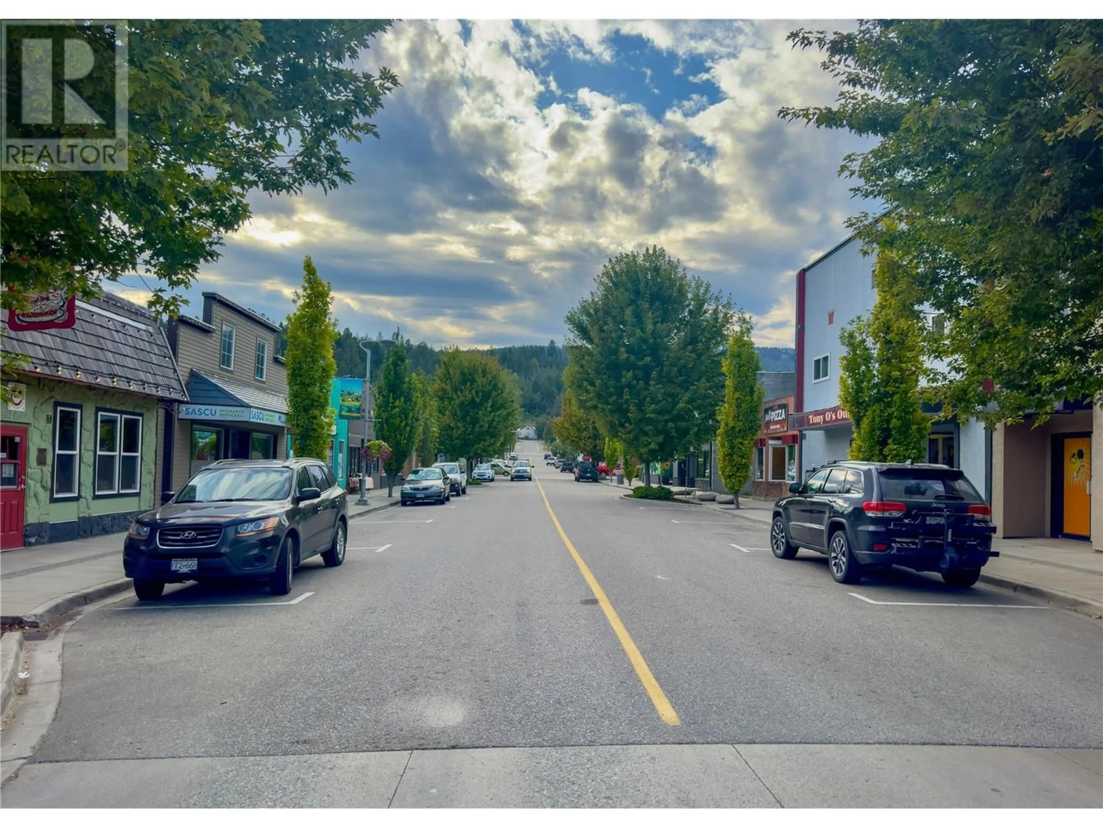 A pic from exterior of the house or condo, the street view for 806 Cliff Avenue Unit# 104, Enderby British Columbia V0E1V1