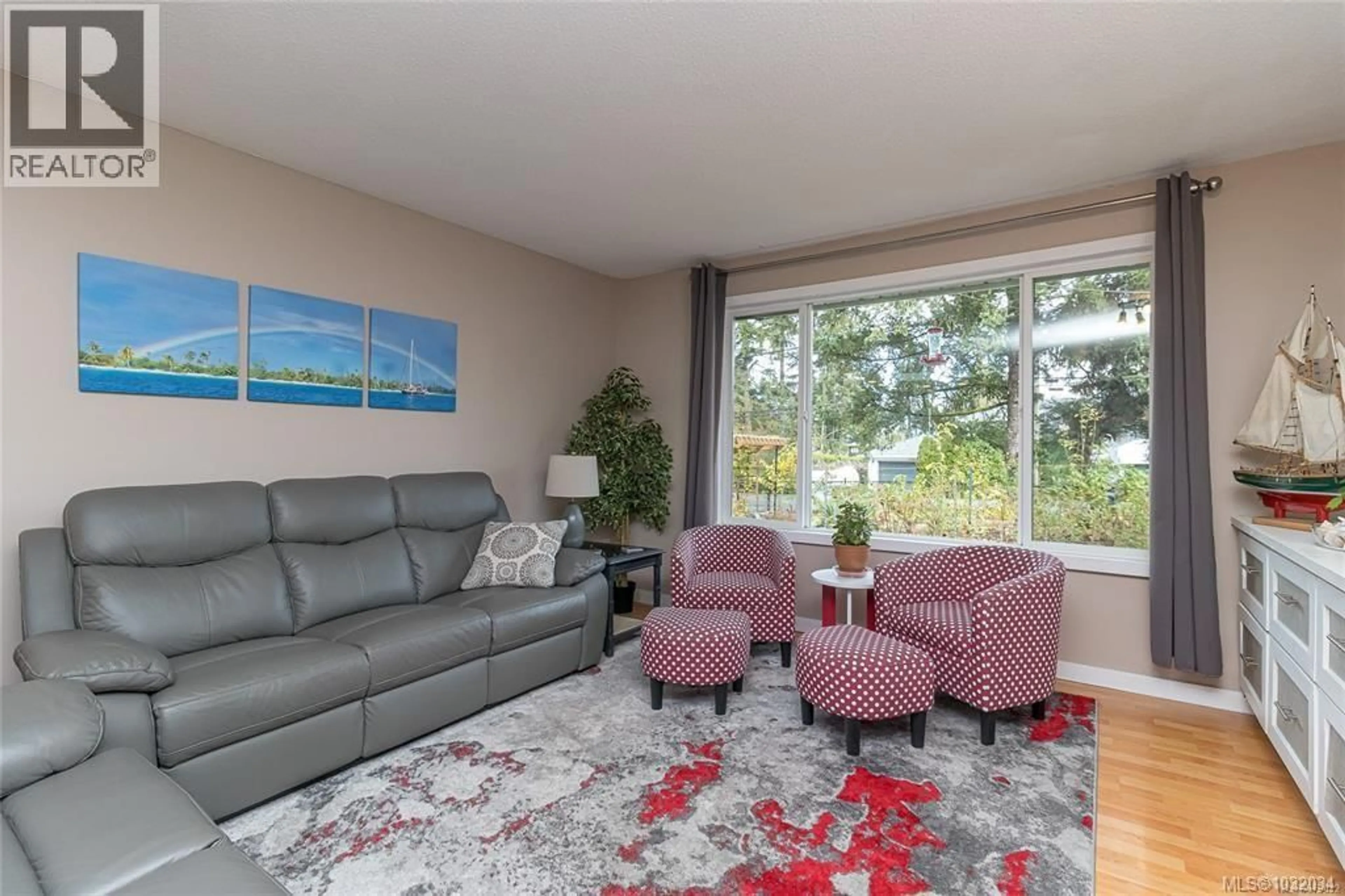 Living room with furniture, unknown for 5384 MILLER ROAD, Duncan British Columbia V9L6R2