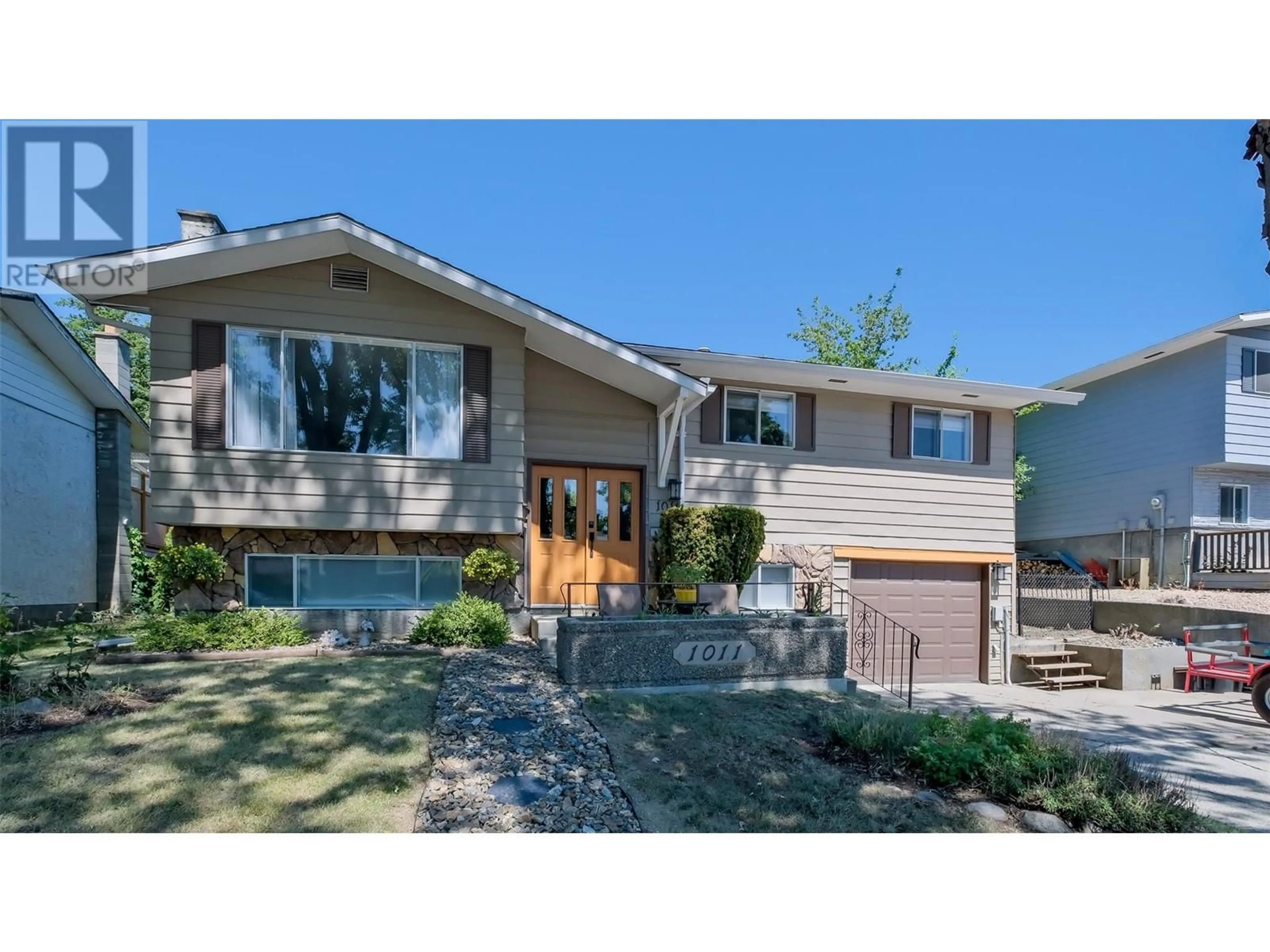 Frontside or backside of a home for 1011 33 Avenue, Vernon British Columbia V1T6R6