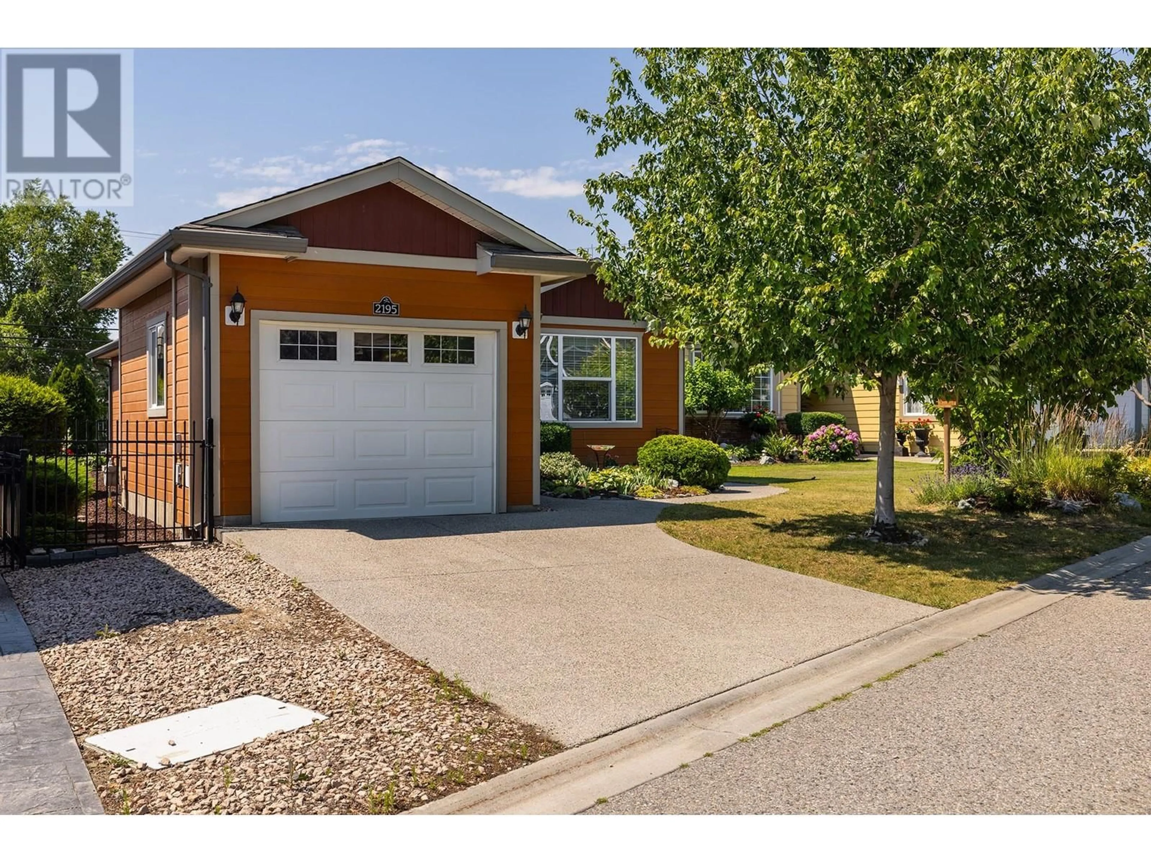 Frontside or backside of a home for 2195 Mimosa Drive, West Kelowna British Columbia V4T3A5