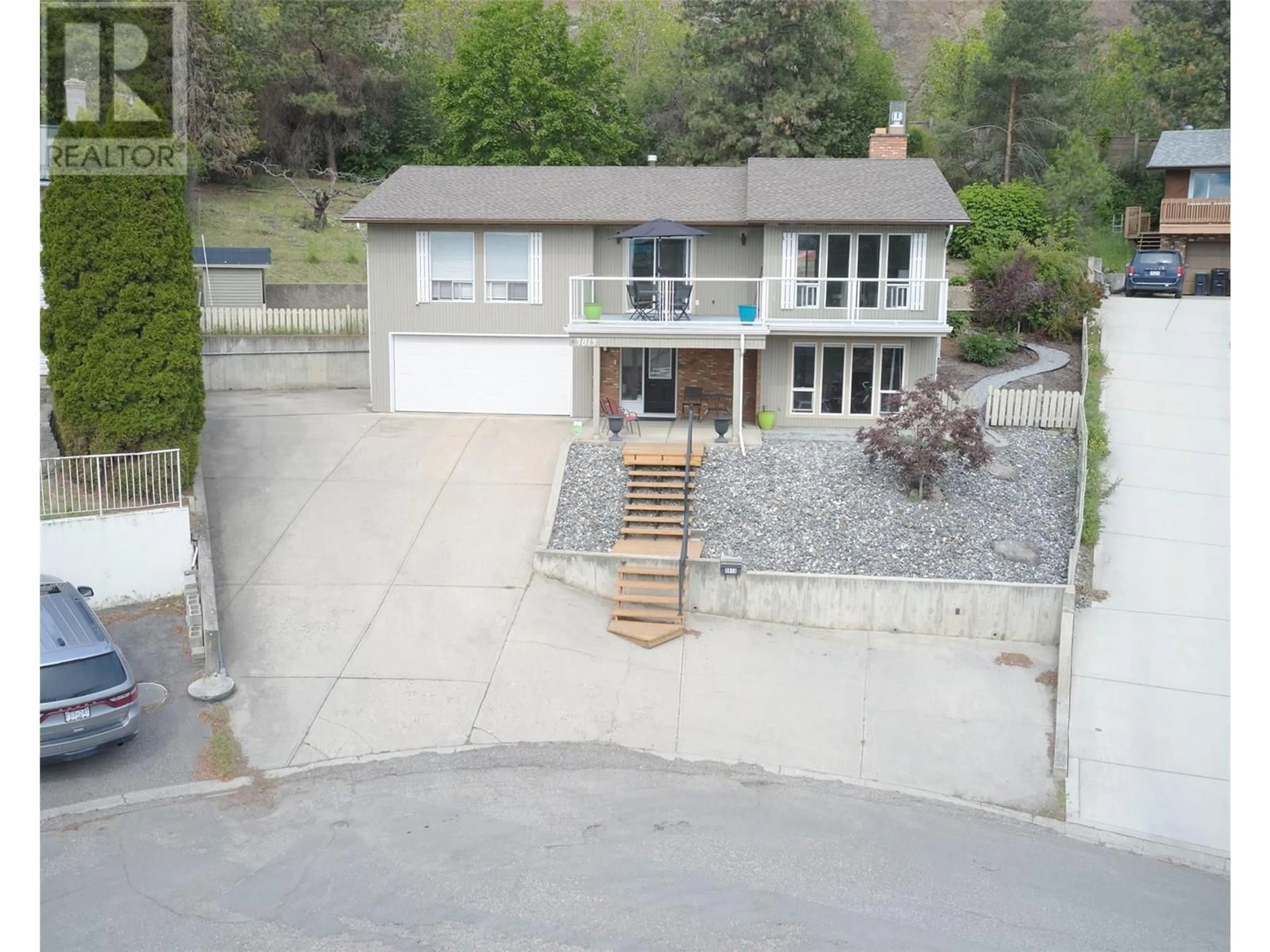 Frontside or backside of a home for 3813 Hawksbill Place, Vernon British Columbia V1T7J5