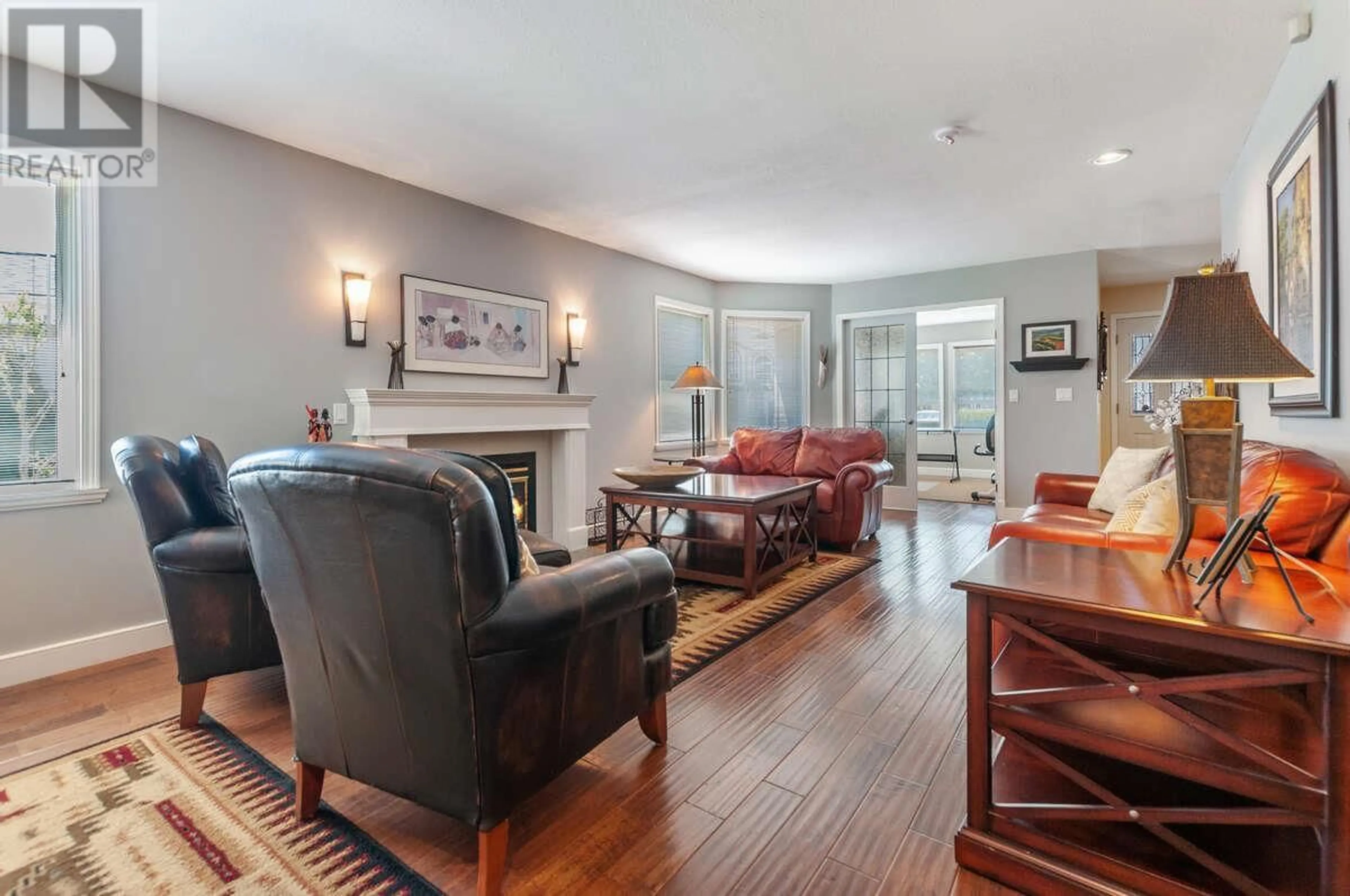 Living room with furniture, unknown for 127 - 801 COMOX STREET, Penticton British Columbia V2A8G5