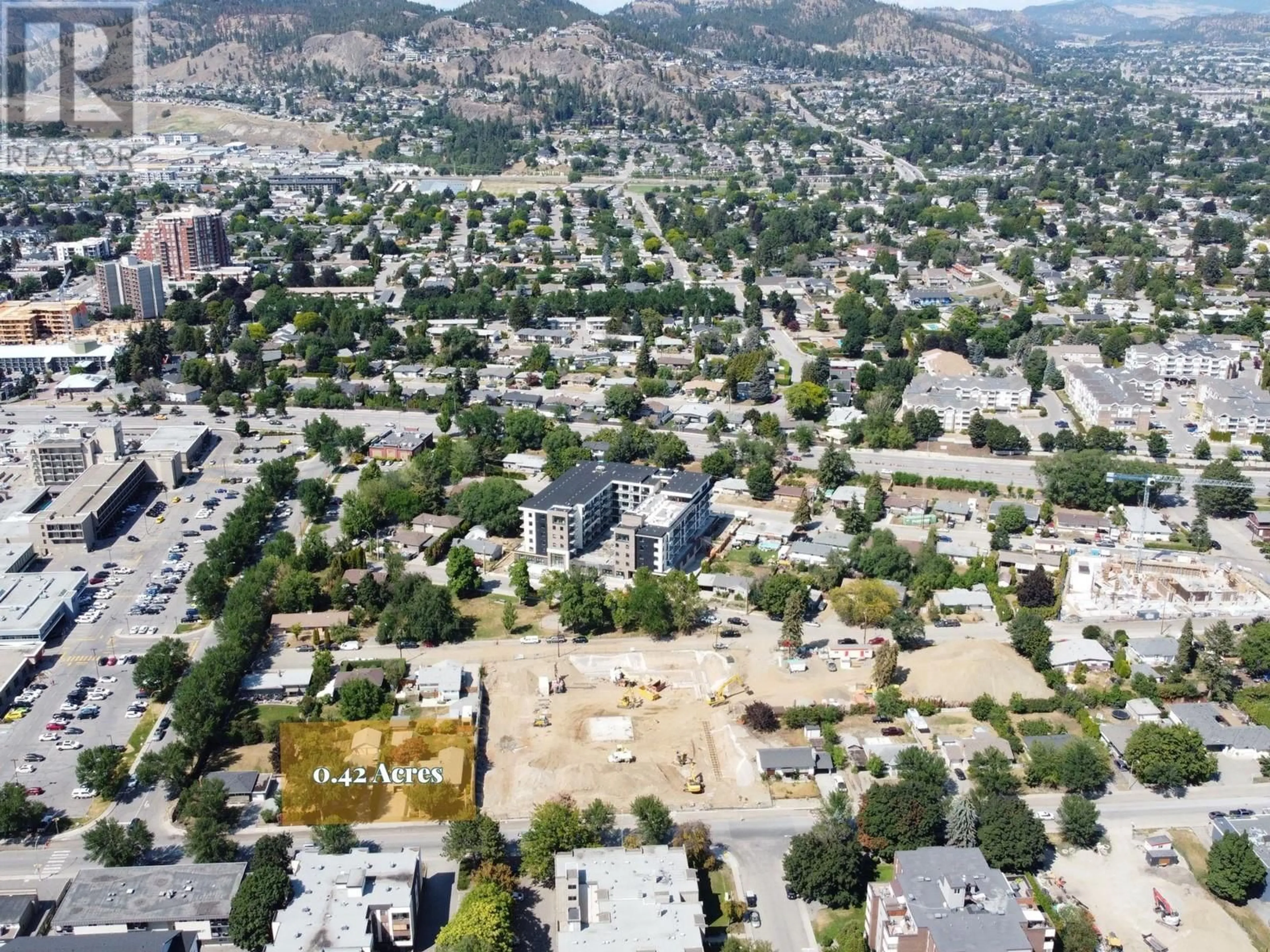 A pic from outside/outdoor area/front of a property/back of a property/a pic from drone, mountain view for 1244 SUTHERLAND AVENUE, Kelowna British Columbia V1Y5Y3
