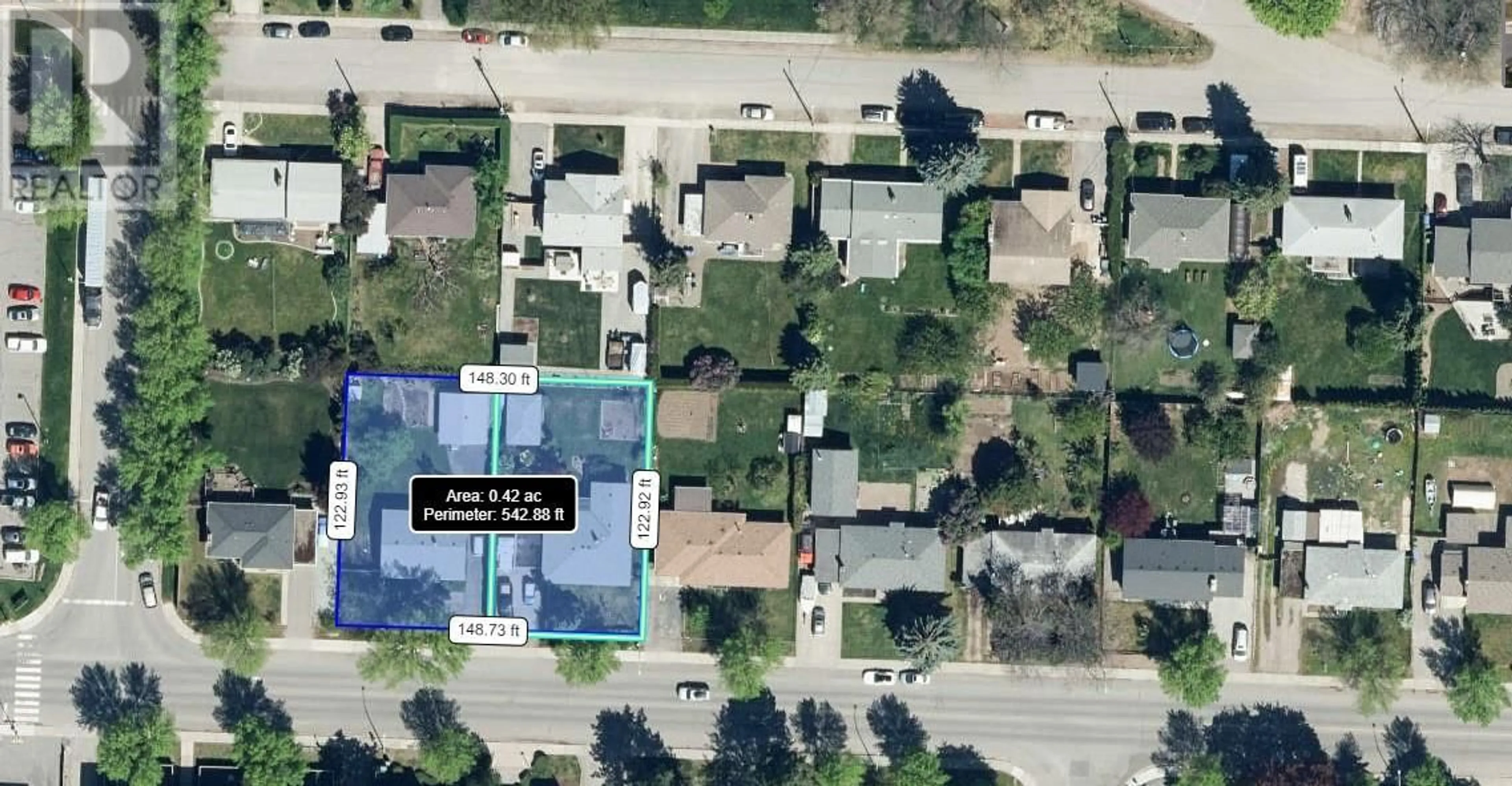 A pic from outside/outdoor area/front of a property/back of a property/a pic from drone, street for 1244 SUTHERLAND AVENUE, Kelowna British Columbia V1Y5Y3