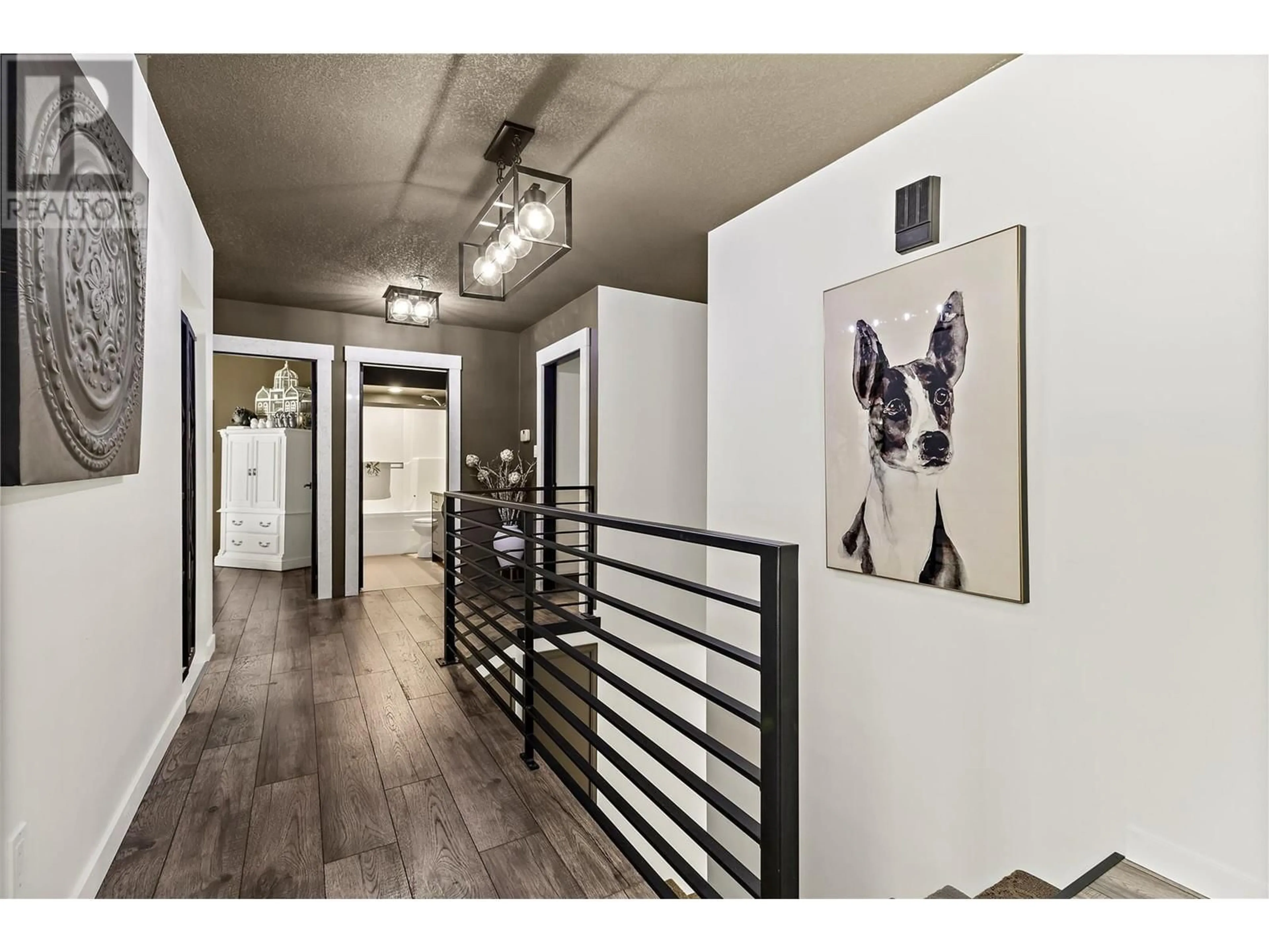 Indoor entryway, wood floors for 2449 Waverly Place, Blind Bay British Columbia V0E1H2