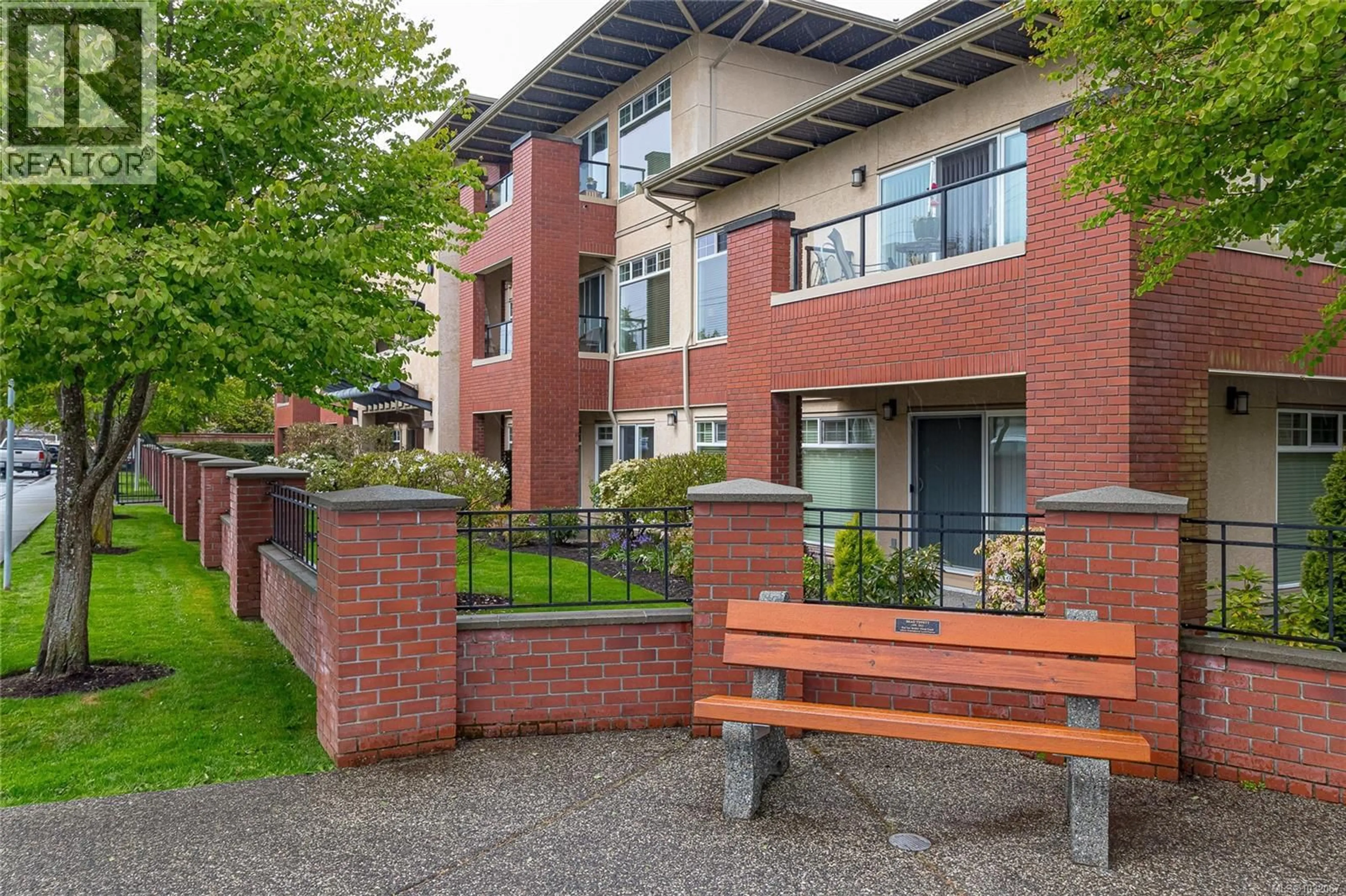 Patio, street for 103 - 2380 BRETHOUR AVENUE, Sidney British Columbia V8L2A5