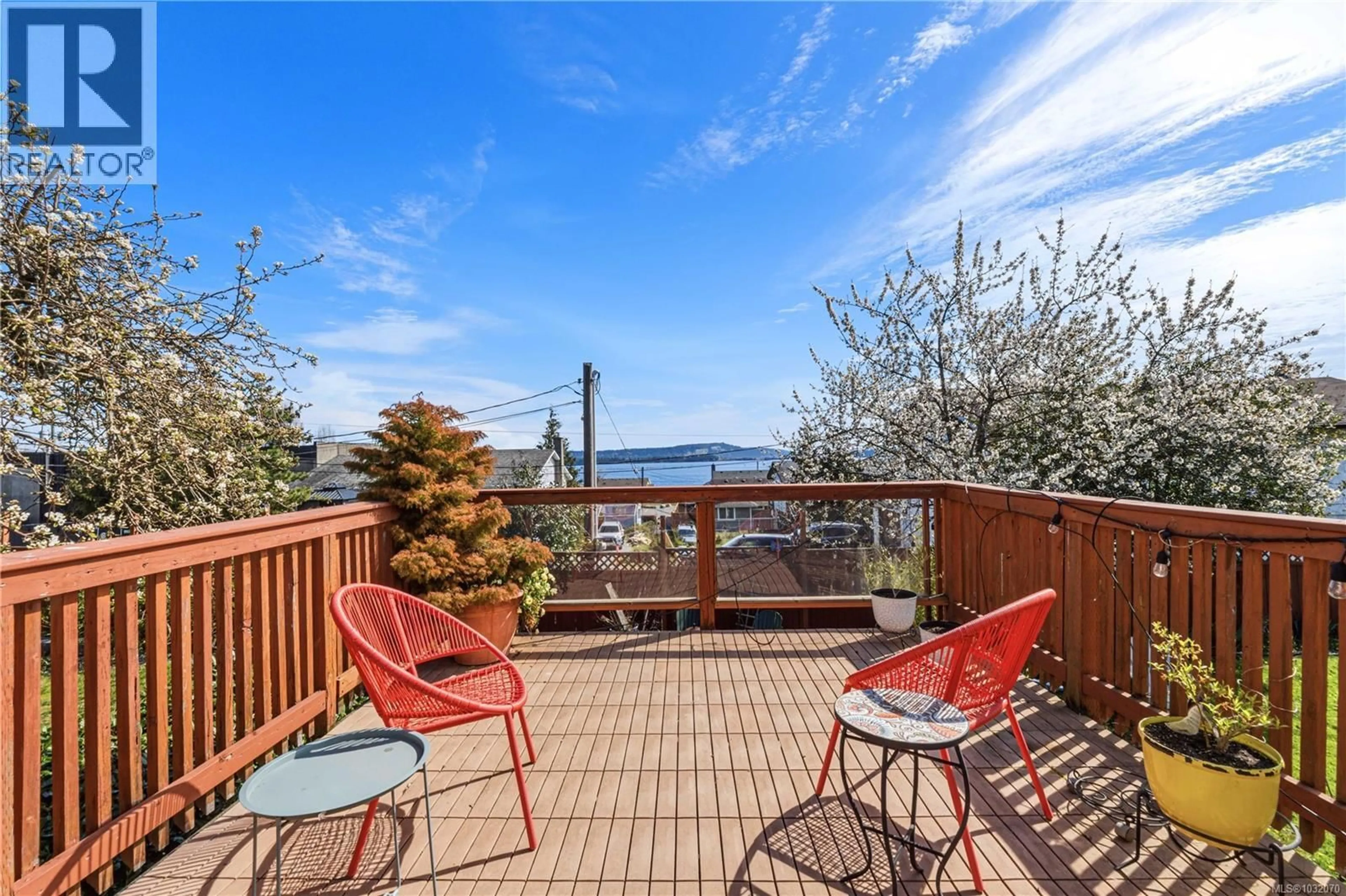 Patio, water/lake/river/ocean view for 245 SABISTON STREET, Nanaimo British Columbia V9R1M4
