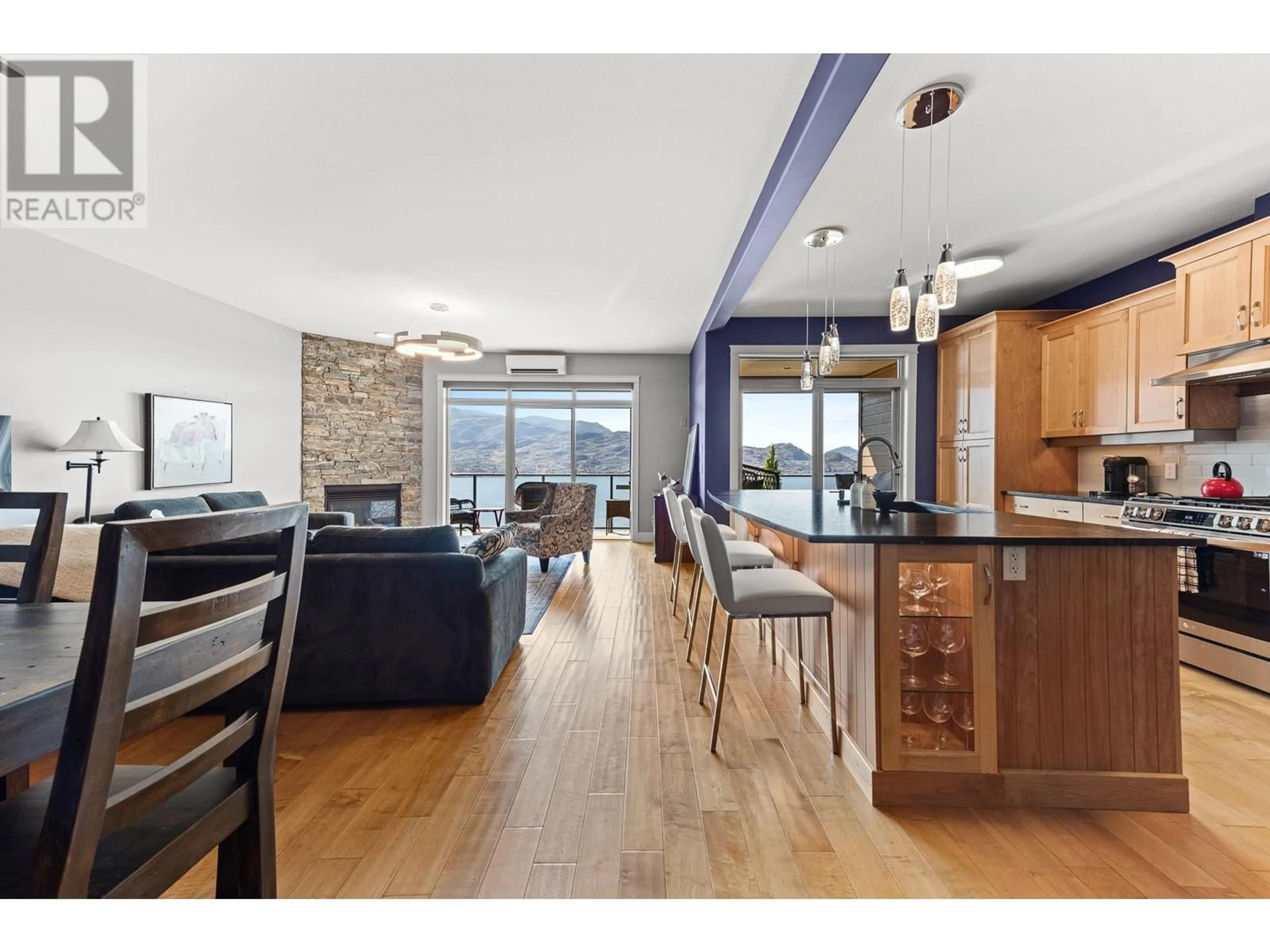 Open concept kitchen for 4350 Ponderosa Drive Unit# 239, Peachland British Columbia V0H1X5