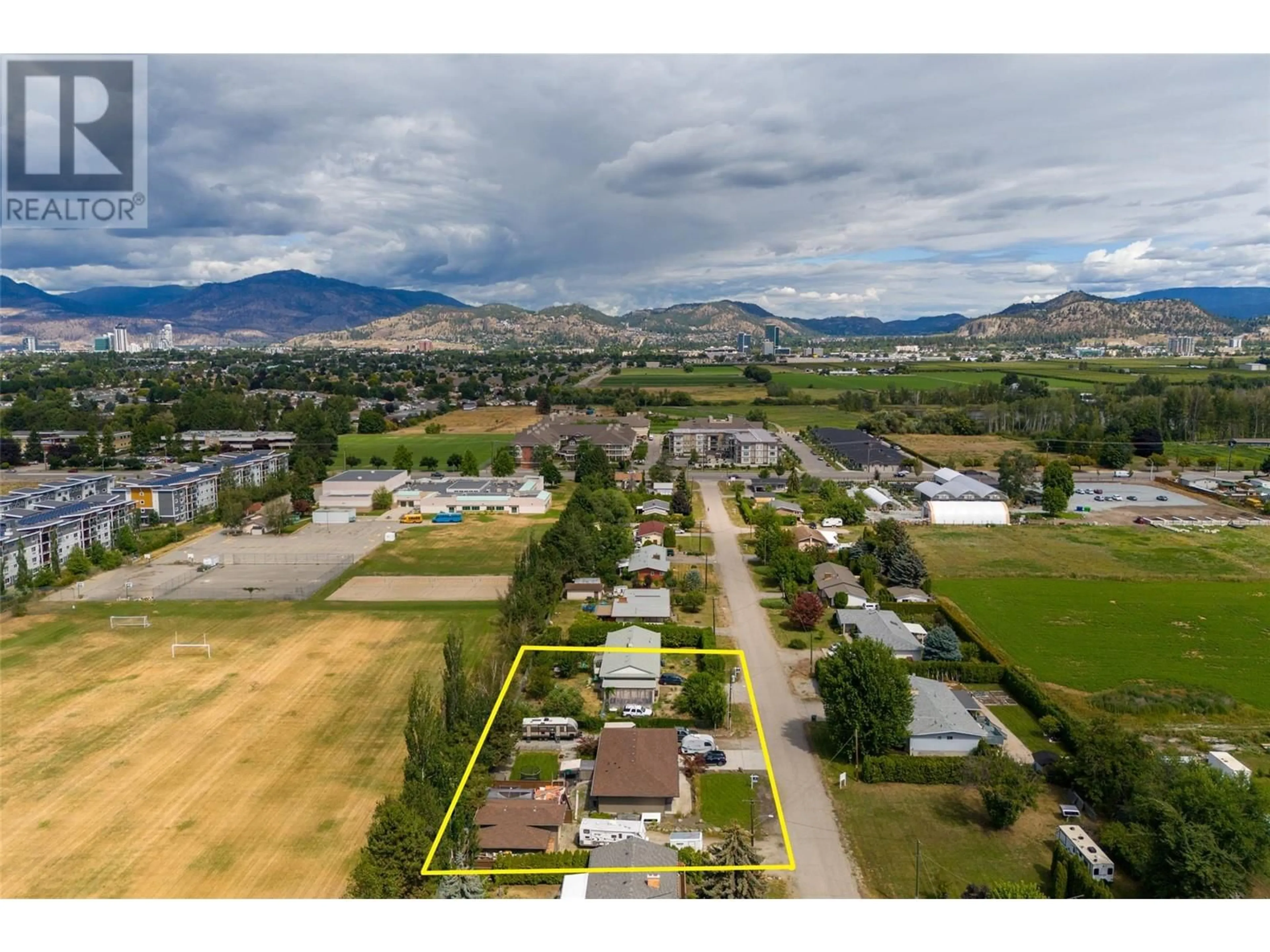 A pic from outside/outdoor area/front of a property/back of a property/a pic from drone, mountain view for 3250 ST. AMAND ROAD, Kelowna British Columbia V1W3P1