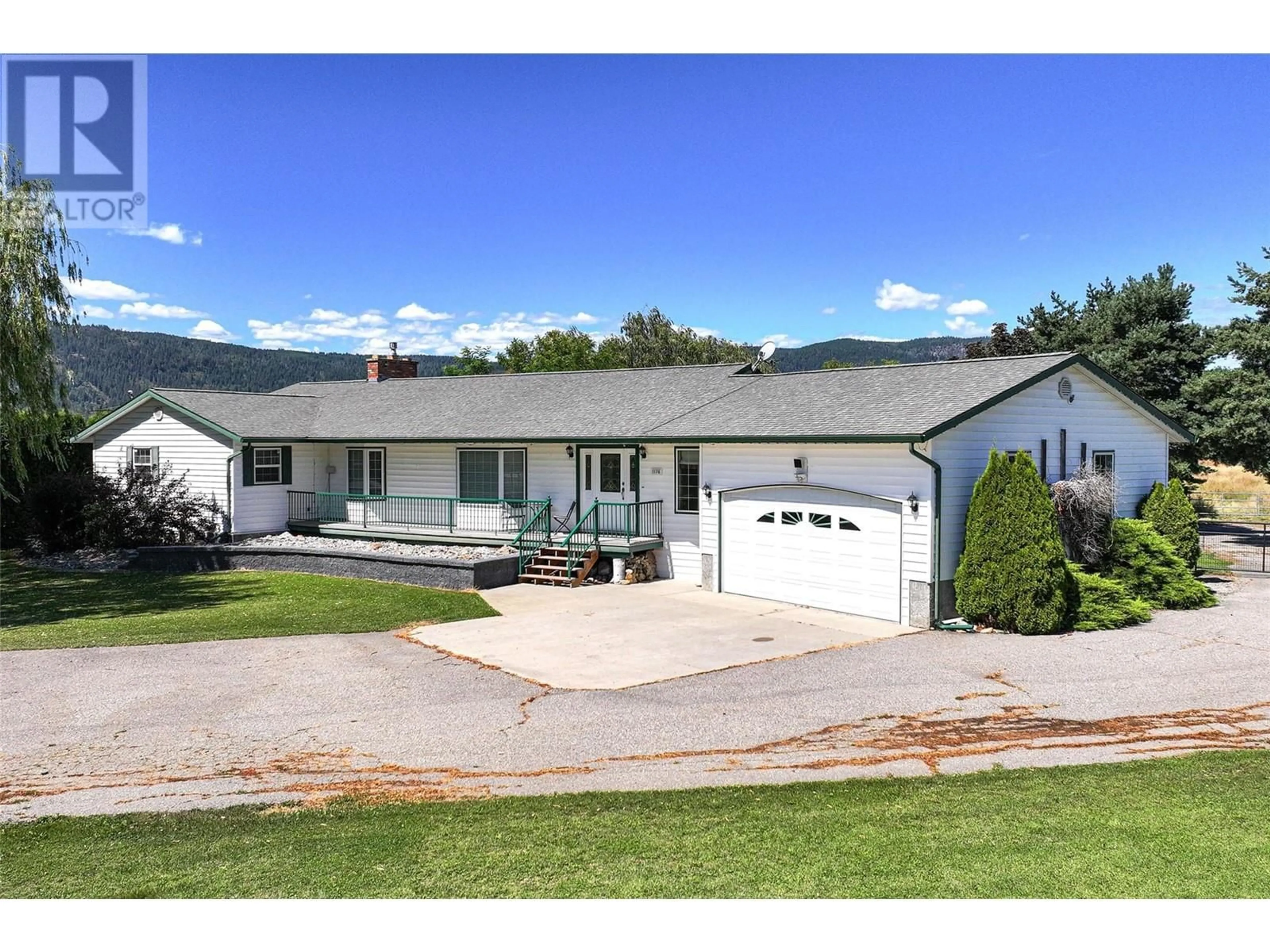 Home with vinyl exterior material, mountain view for 1176 THOMAS-HAYES ROAD, Spallumcheen British Columbia V4Y0N7
