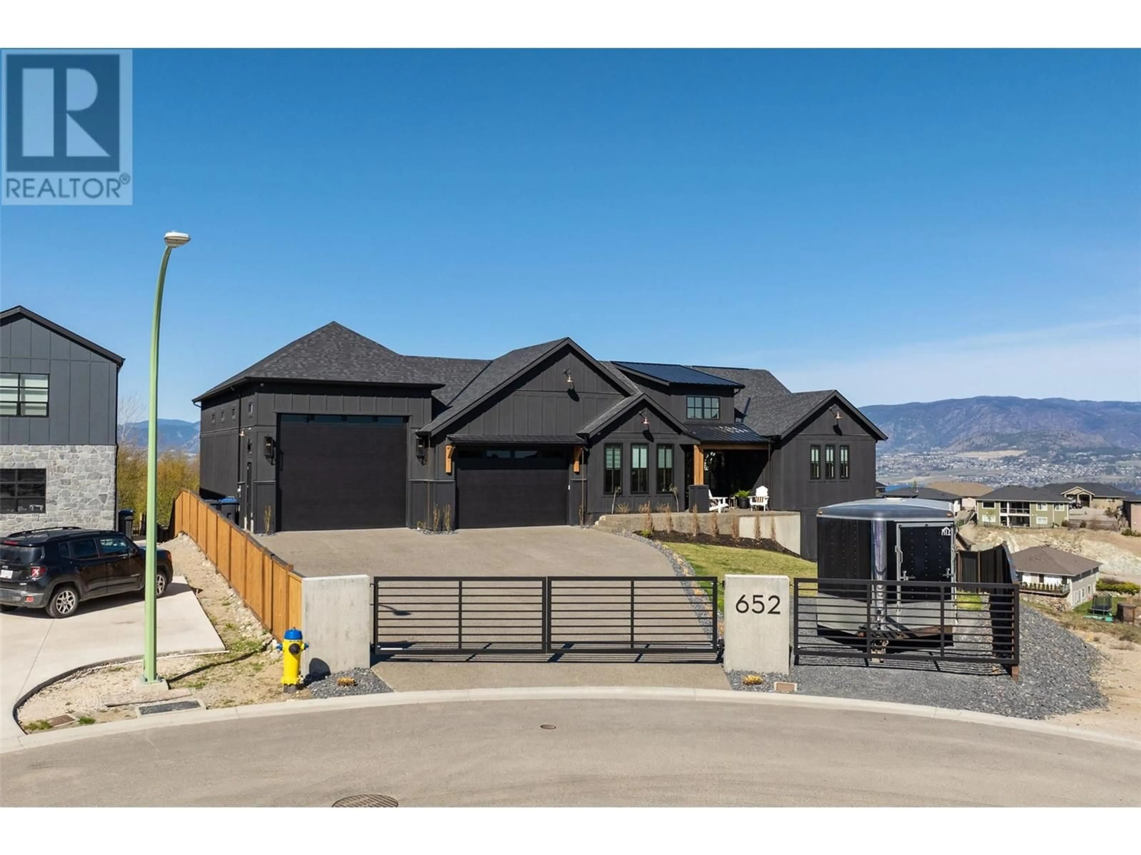Unknown for 652 TRUMPETER ROAD, Kelowna British Columbia V1W4L6