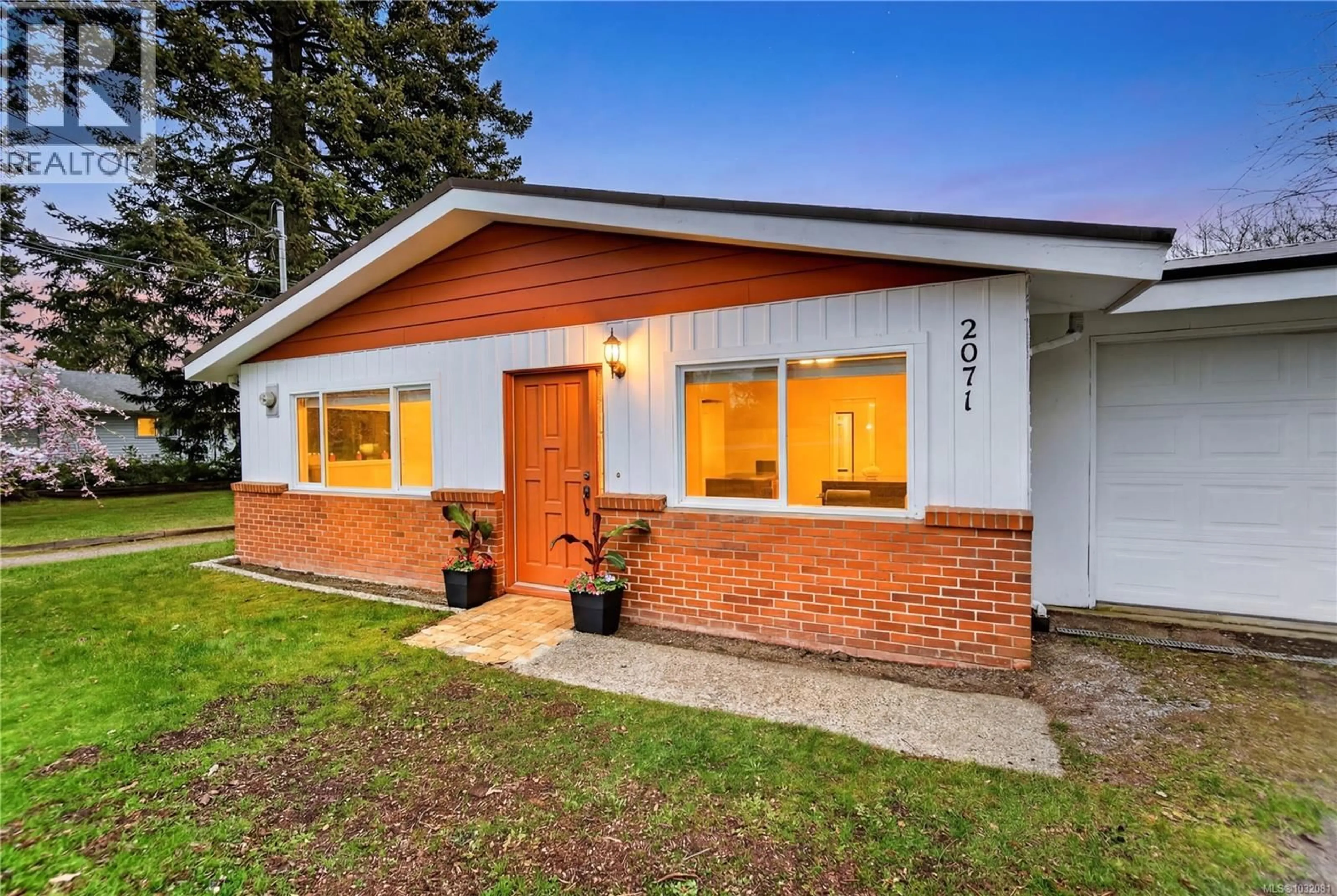 Home with brick exterior material, street for 2071 EAST WELLINGTON ROAD, Nanaimo British Columbia V9S5V2