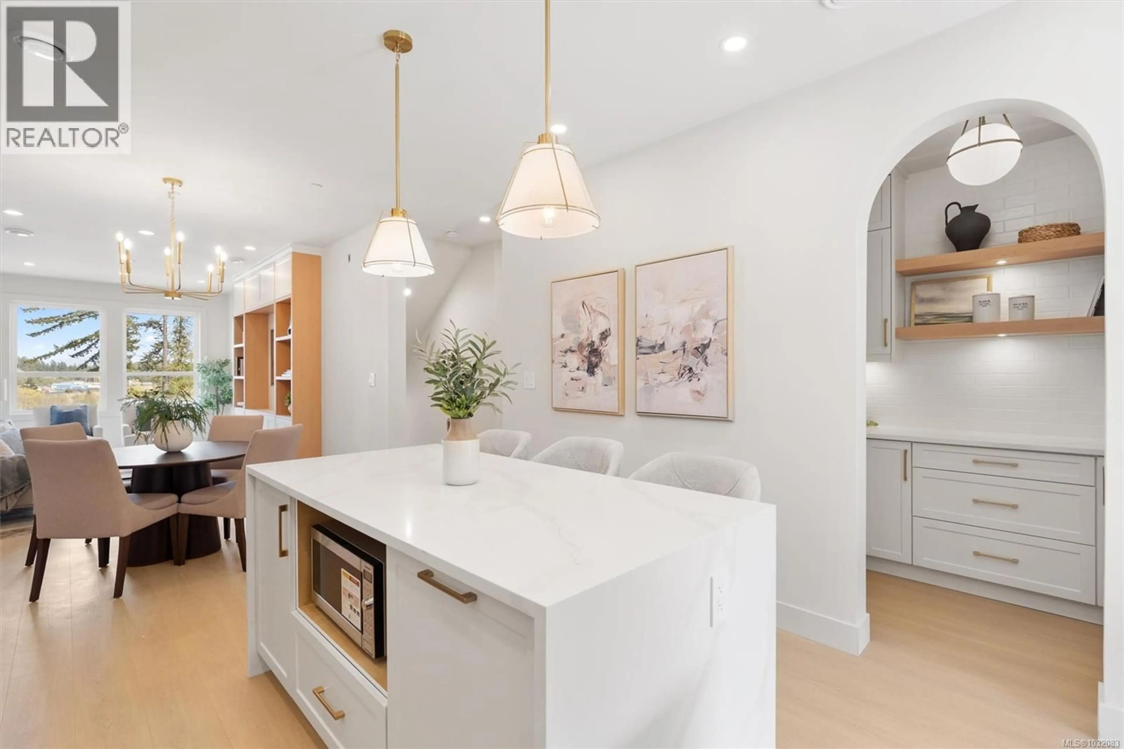 Open concept kitchen, ceramic/tile floor for 2296 KINGBIRD DRIVE, Langford British Columbia V9B0E7