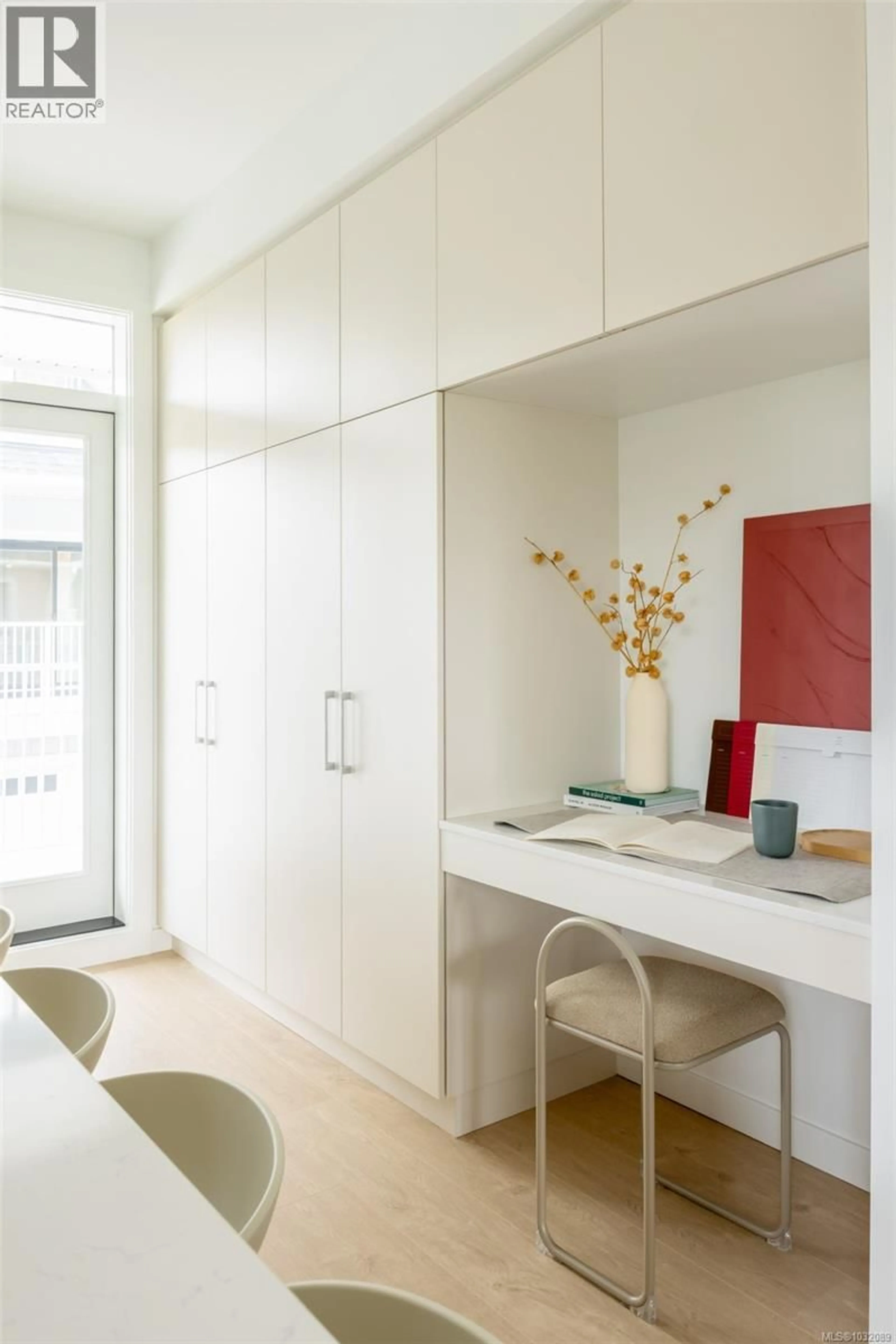 Unknown for TH18 - 630 GORGE ROAD WEST, Saanich British Columbia V9A1N5