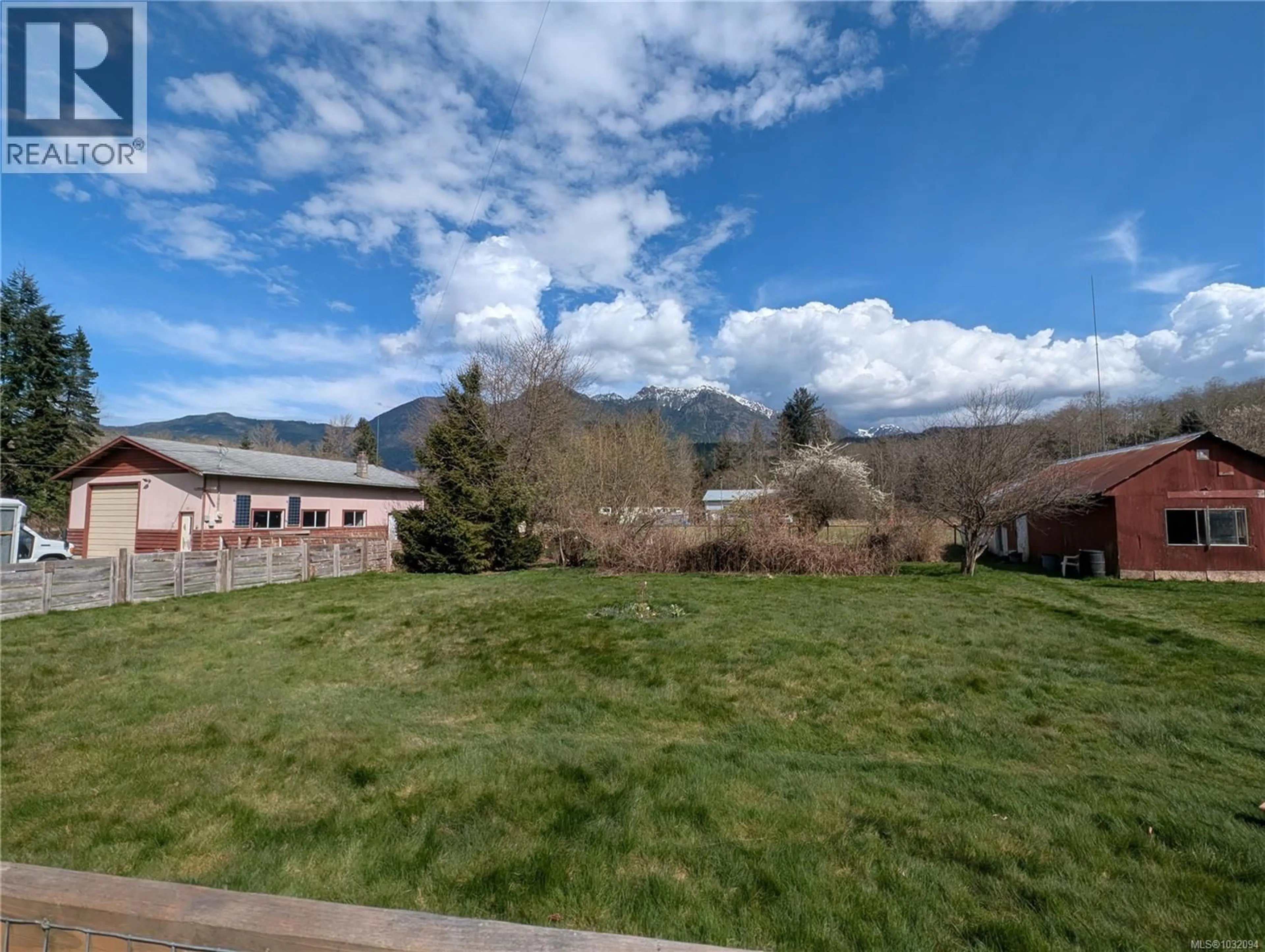 A pic from outside/outdoor area/front of a property/back of a property/a pic from drone, mountain view for 1430 PHYE PLACE, Sayward British Columbia V0N1R0