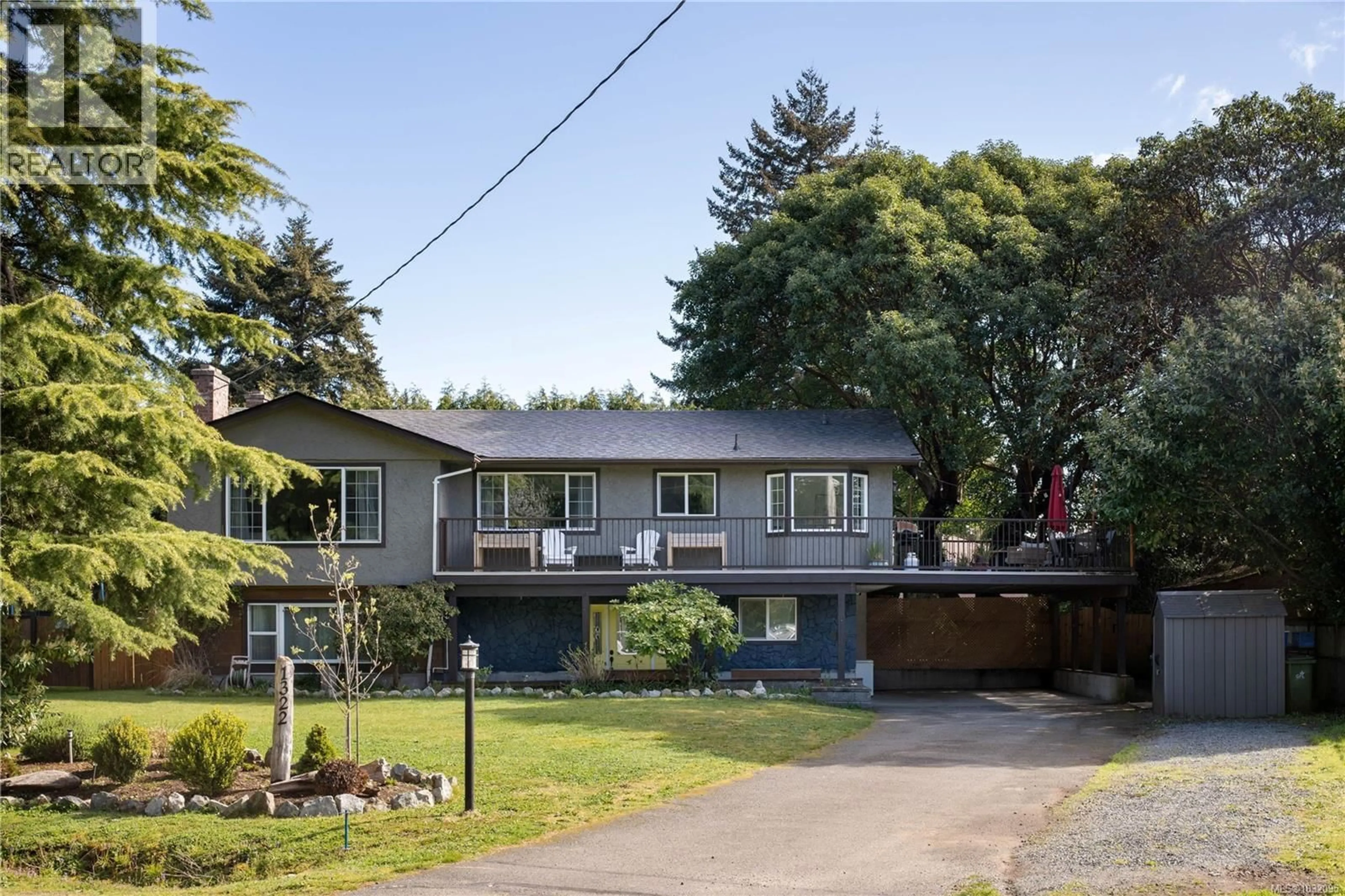 A pic from outside/outdoor area/front of a property/back of a property/a pic from drone, street for 1322 REGINALD PLACE, Langford British Columbia V9B1T6