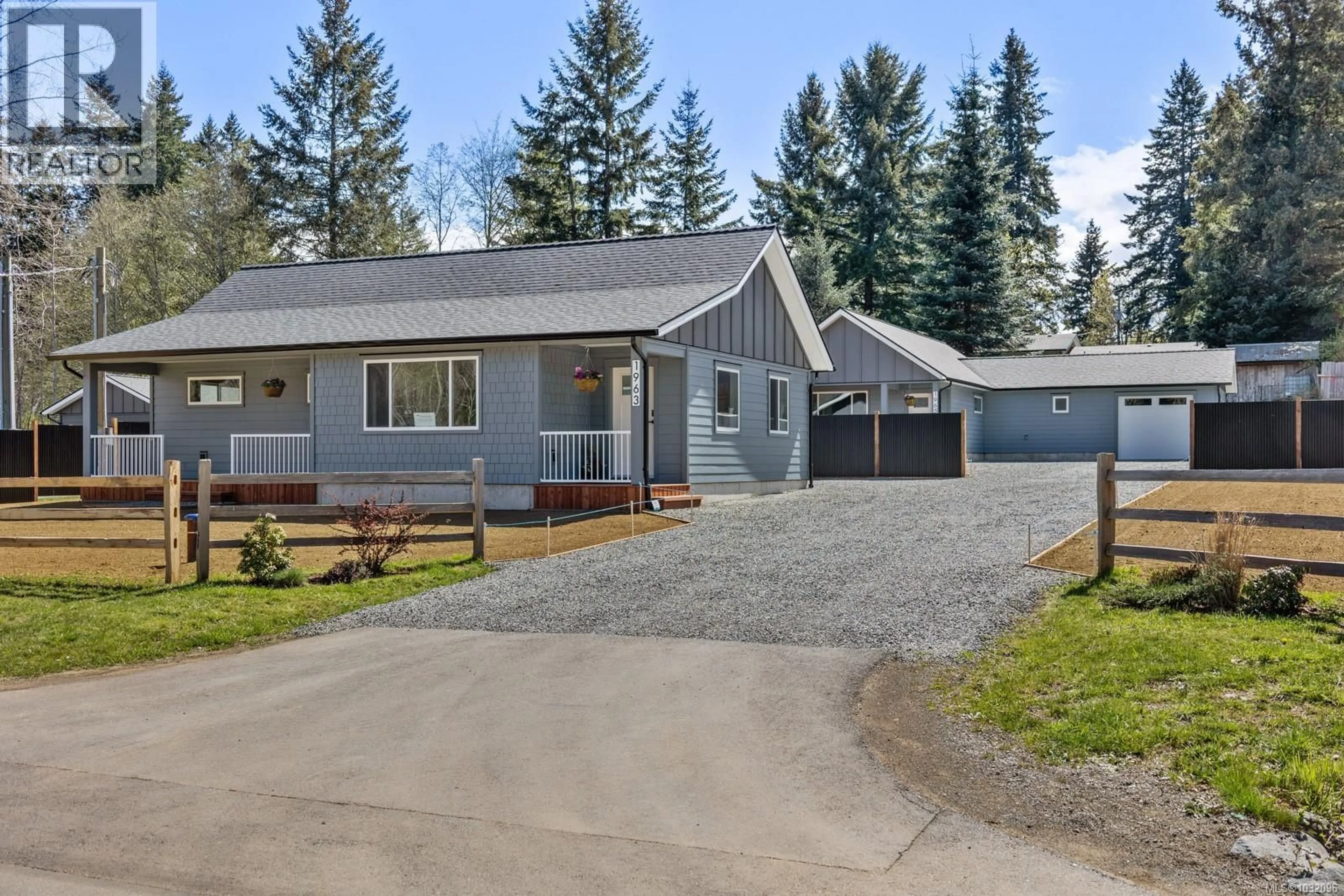 Home with vinyl exterior material, street for 1963 WILFRED ROAD, Black Creek British Columbia V9J1J8