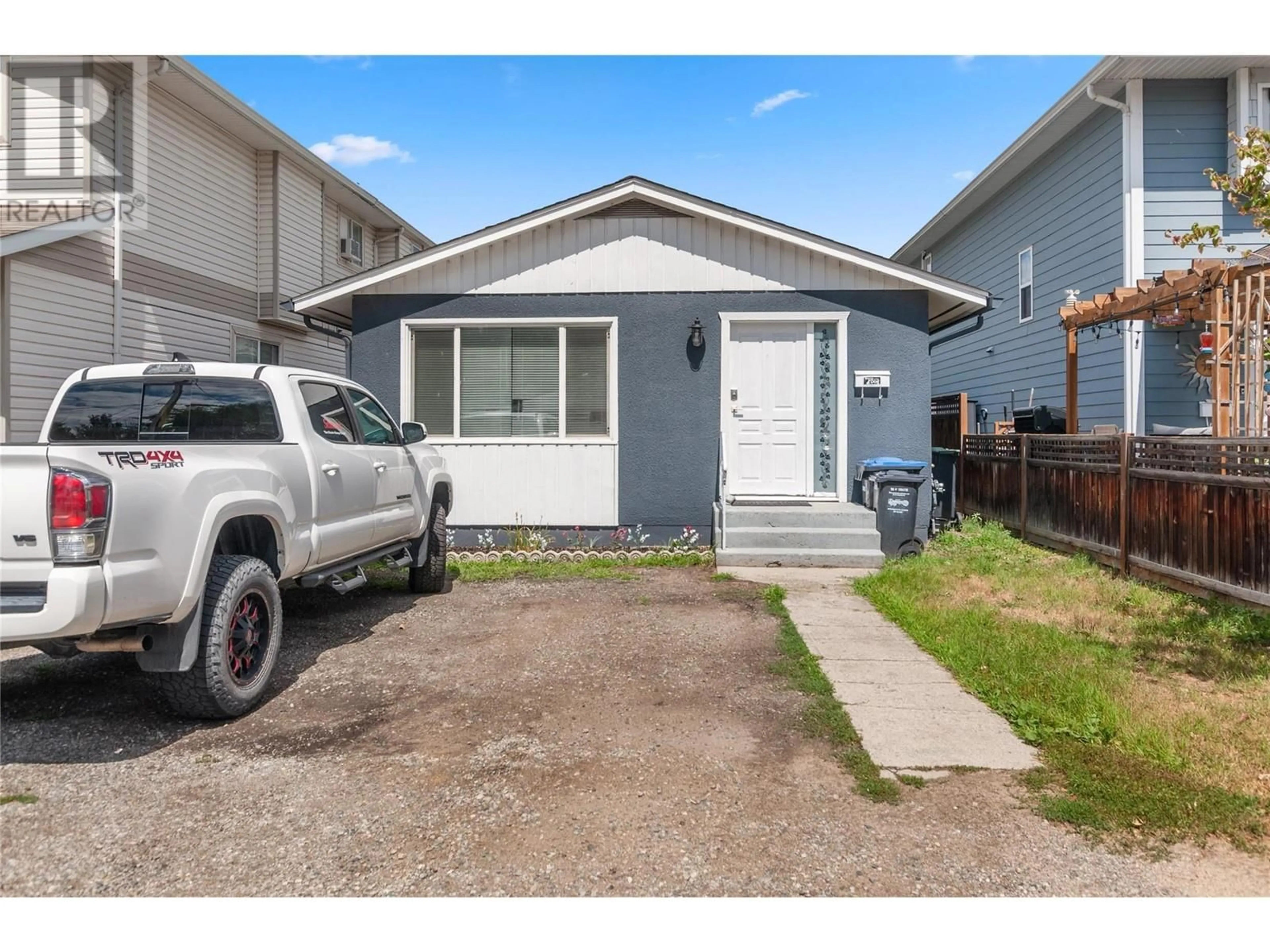 Frontside or backside of a home for 787 Kamloops Avenue, Penticton British Columbia V2A2J3