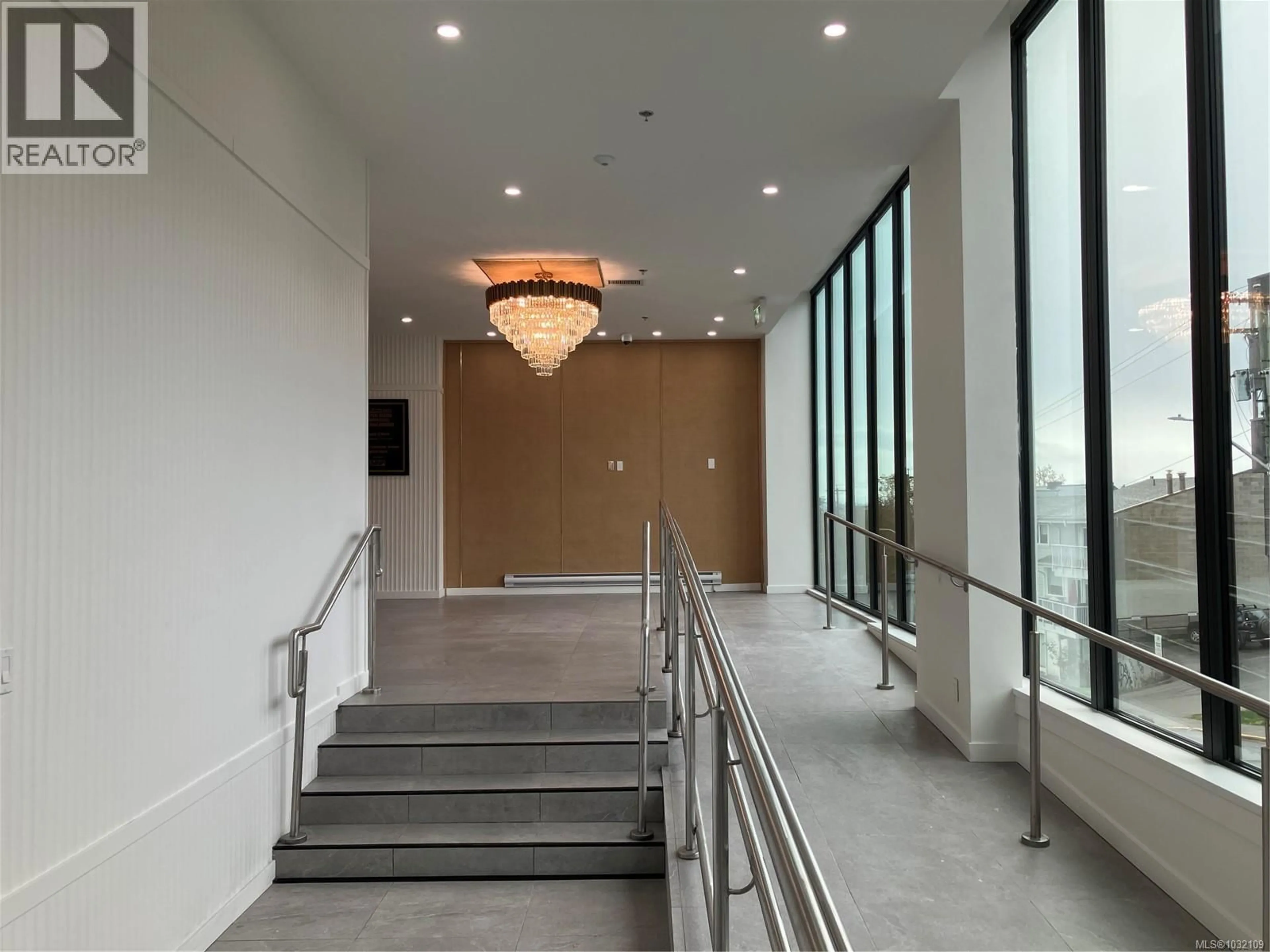 Indoor foyer for 202 - 899 ESQUIMALT ROAD, Esquimalt British Columbia V9A3M5