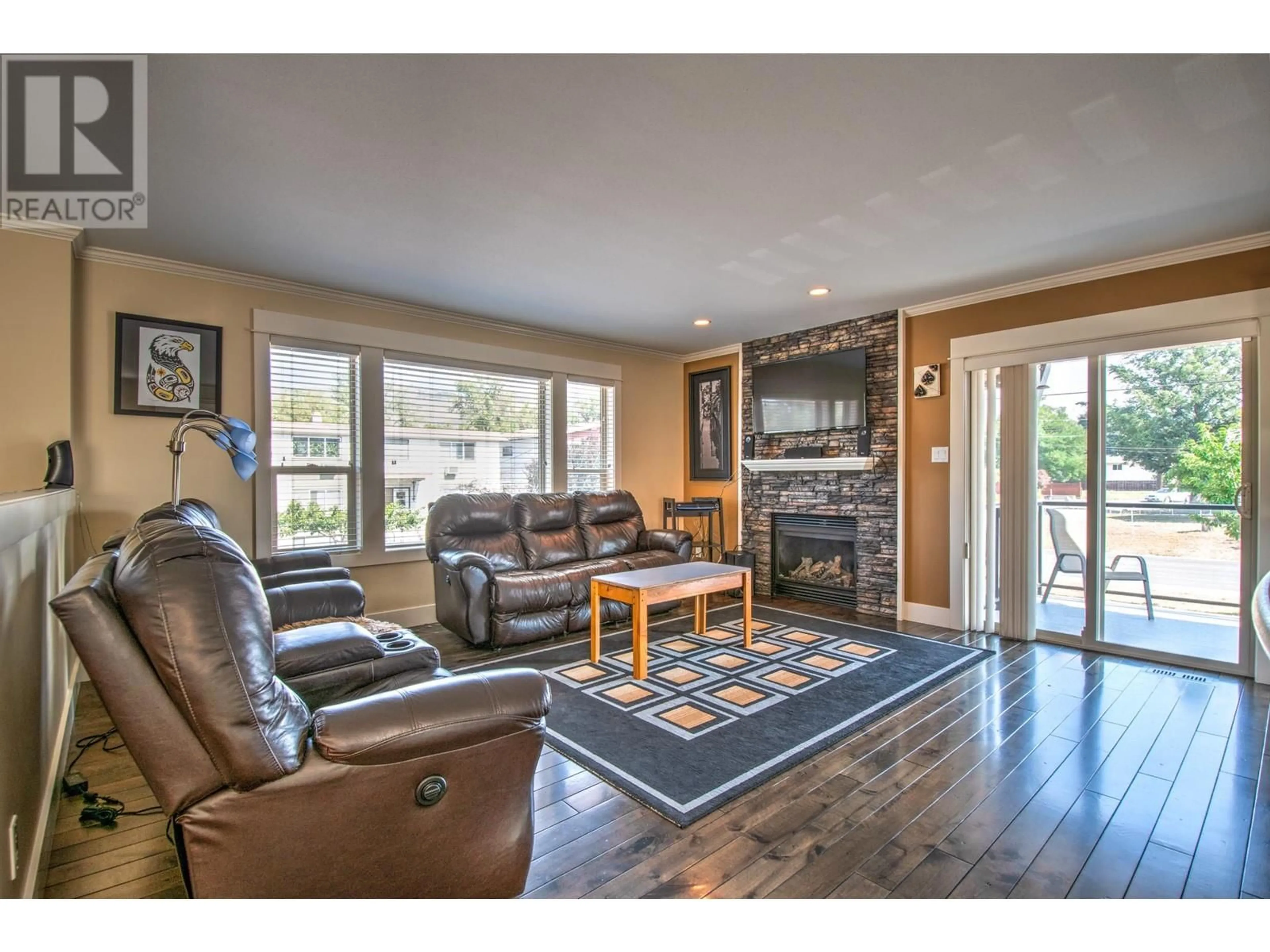 Living room, wood floors for 5409 Willow Drive, Vernon British Columbia V1T2E4