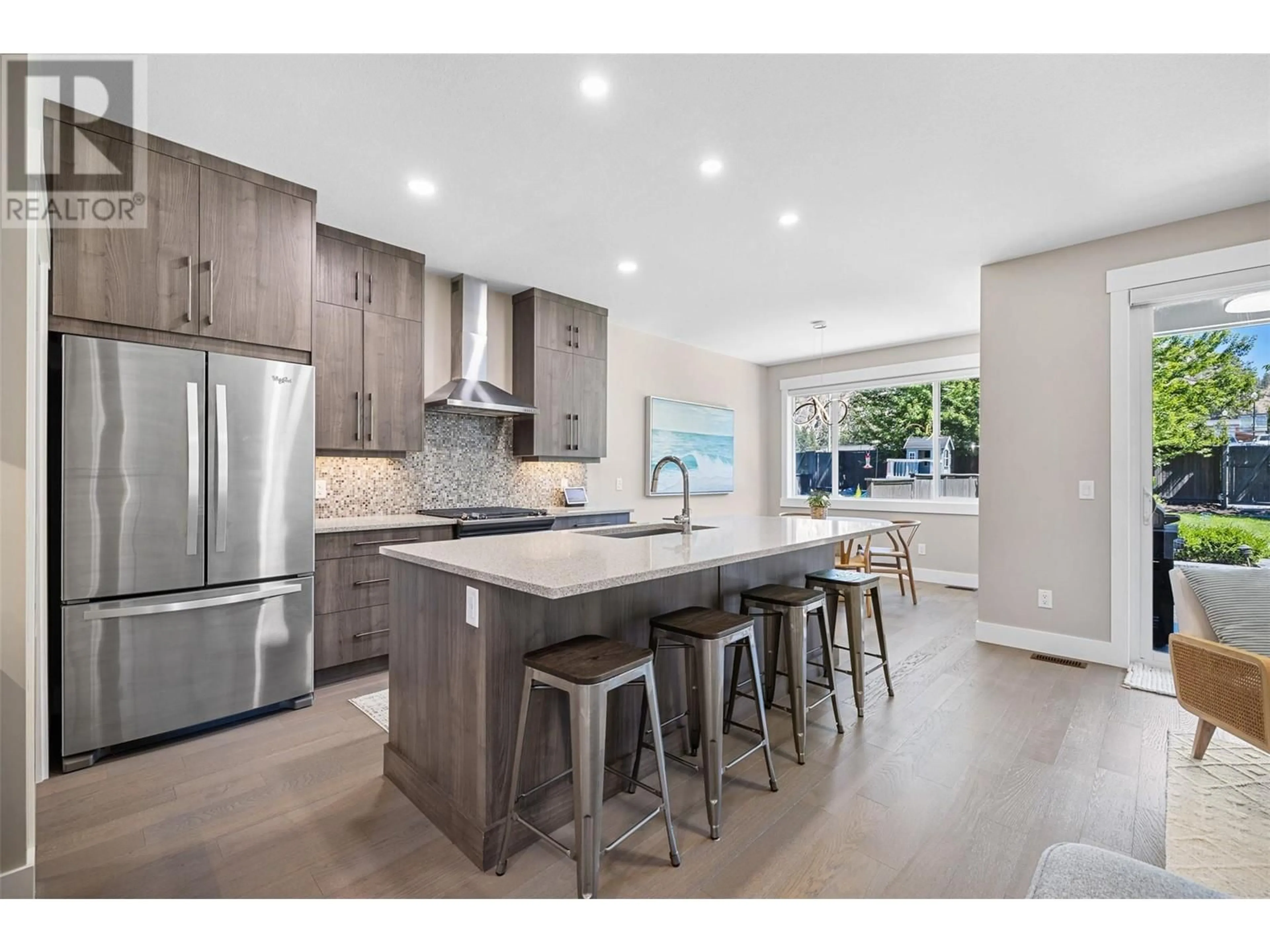 Open concept kitchen for 1296 Glenmore Drive, Kelowna British Columbia V1Y4P3