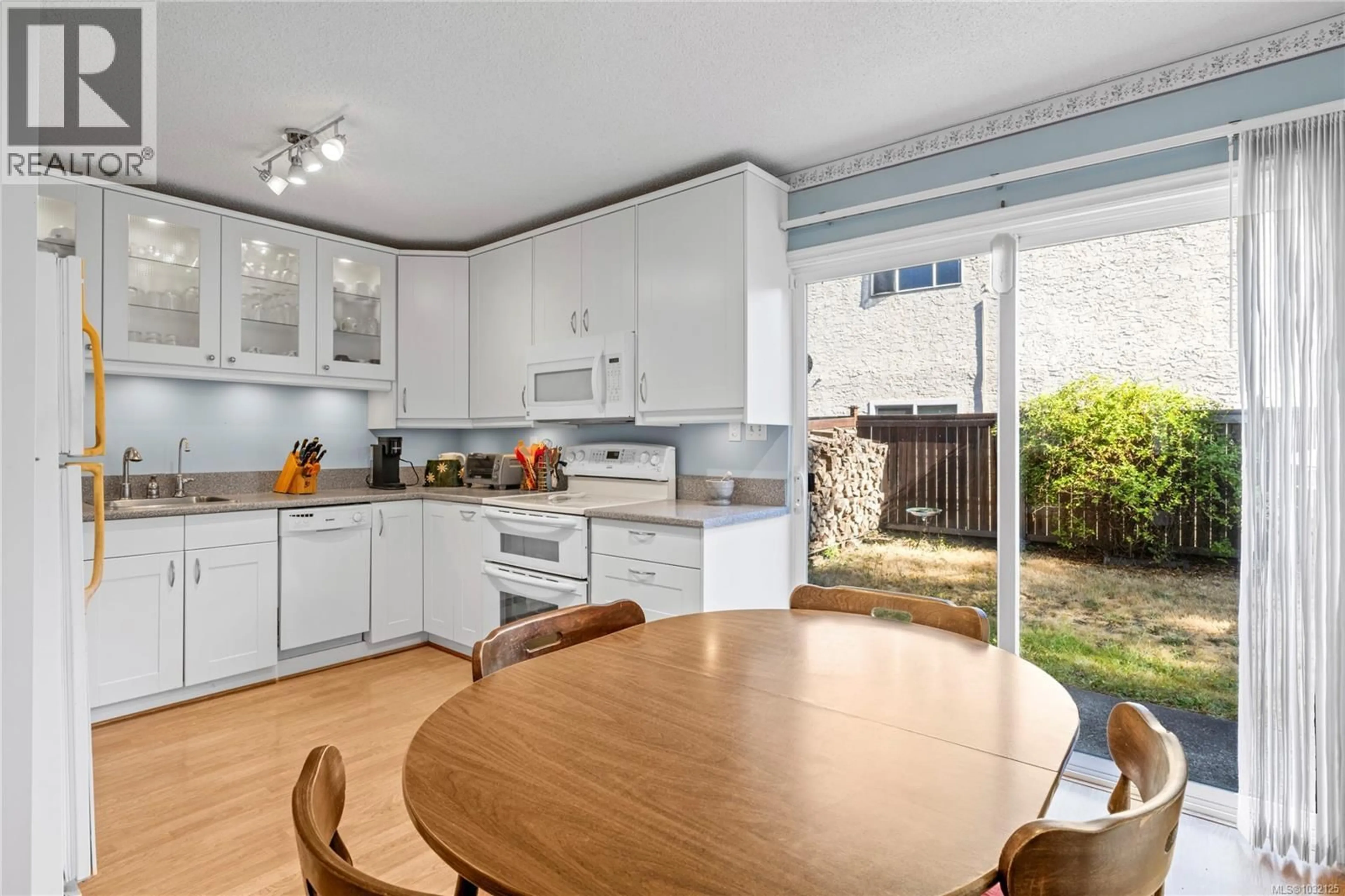 Unknown for 1624 FULLER STREET, Nanaimo British Columbia V9L5R4