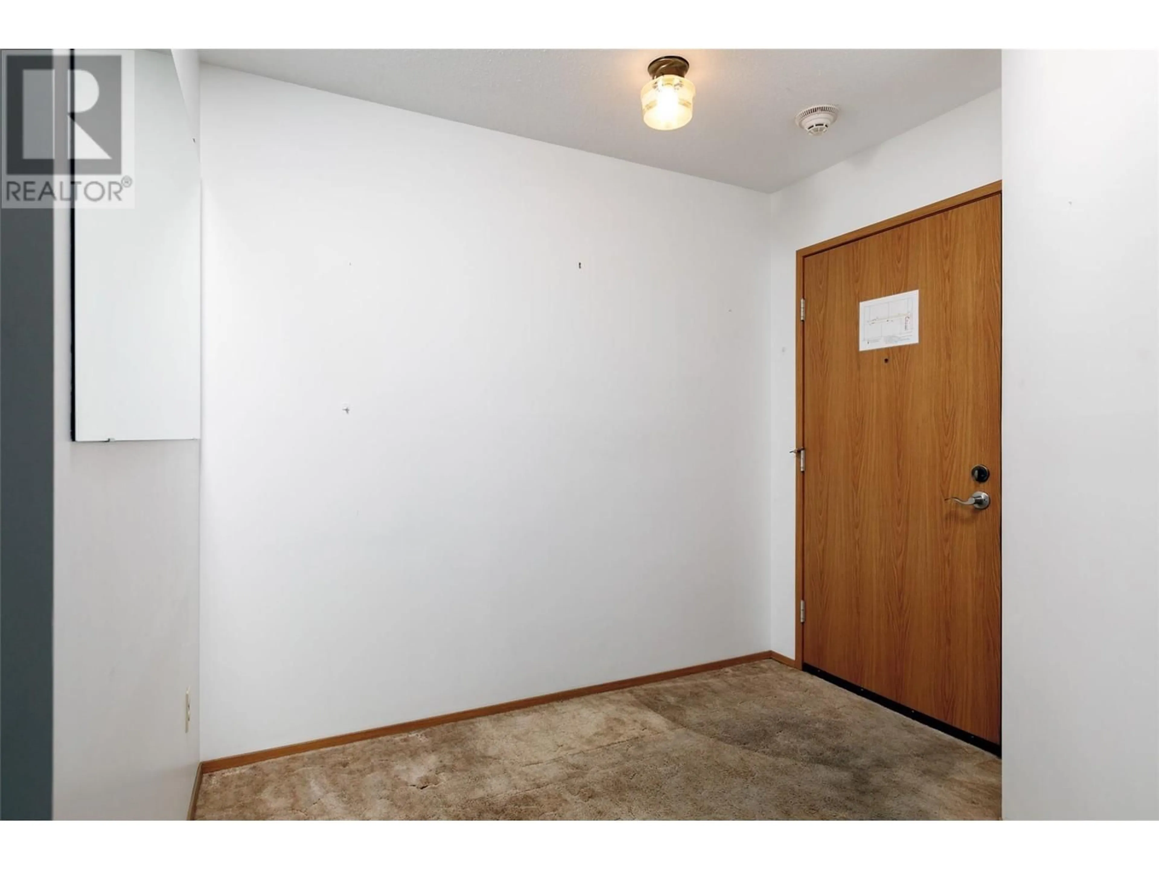 A pic of a room, unknown floor for 2110 Hoy Street Unit# 101, Kelowna British Columbia V1Y8T4