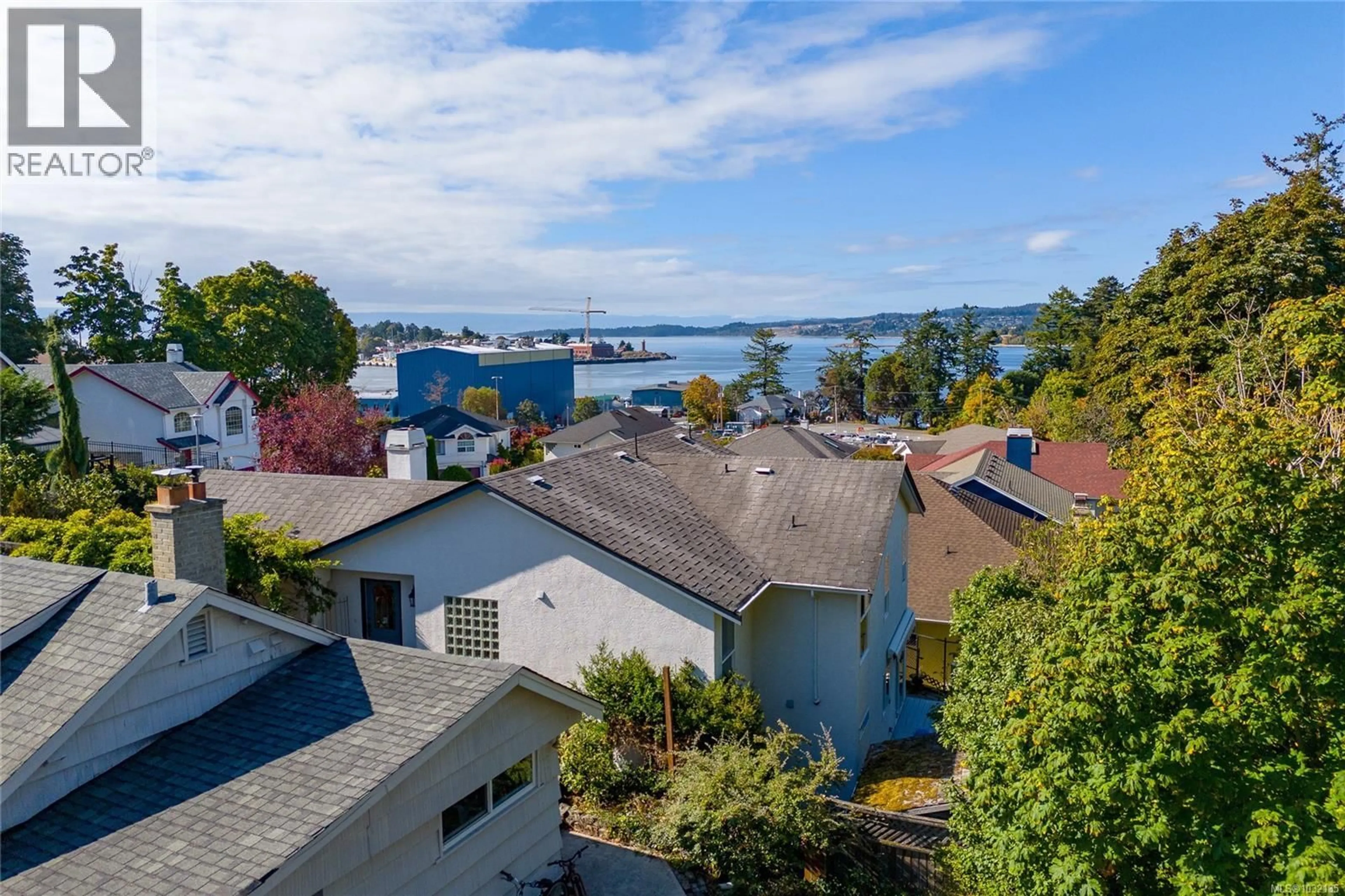 A pic from outside/outdoor area/front of a property/back of a property/a pic from drone, water/lake/river/ocean view for 715 LUSCOMBE PLACE, Esquimalt British Columbia V9A7L6