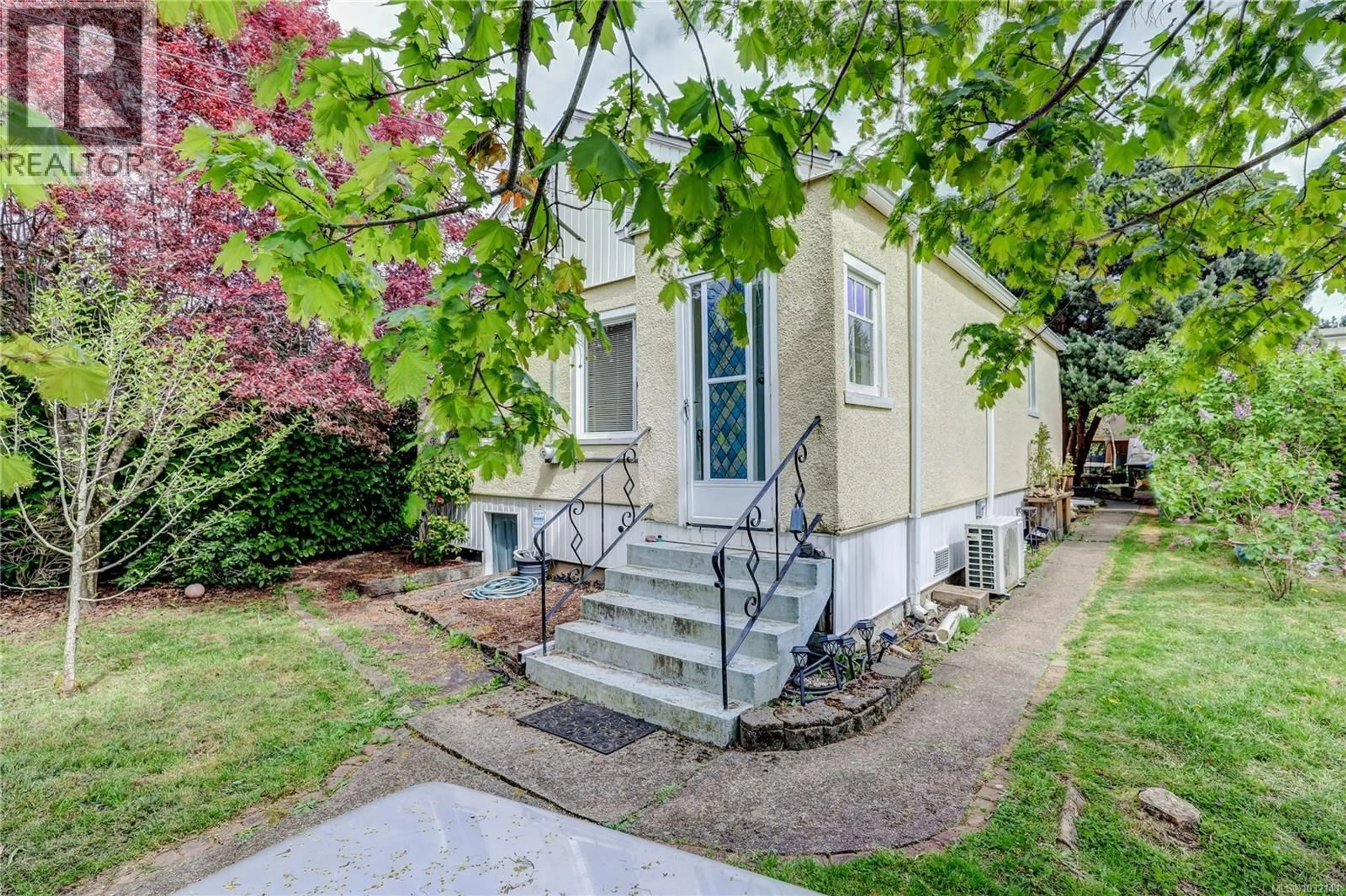 Patio, street for 3531 12TH AVENUE, Port Alberni British Columbia V9Y4Z9