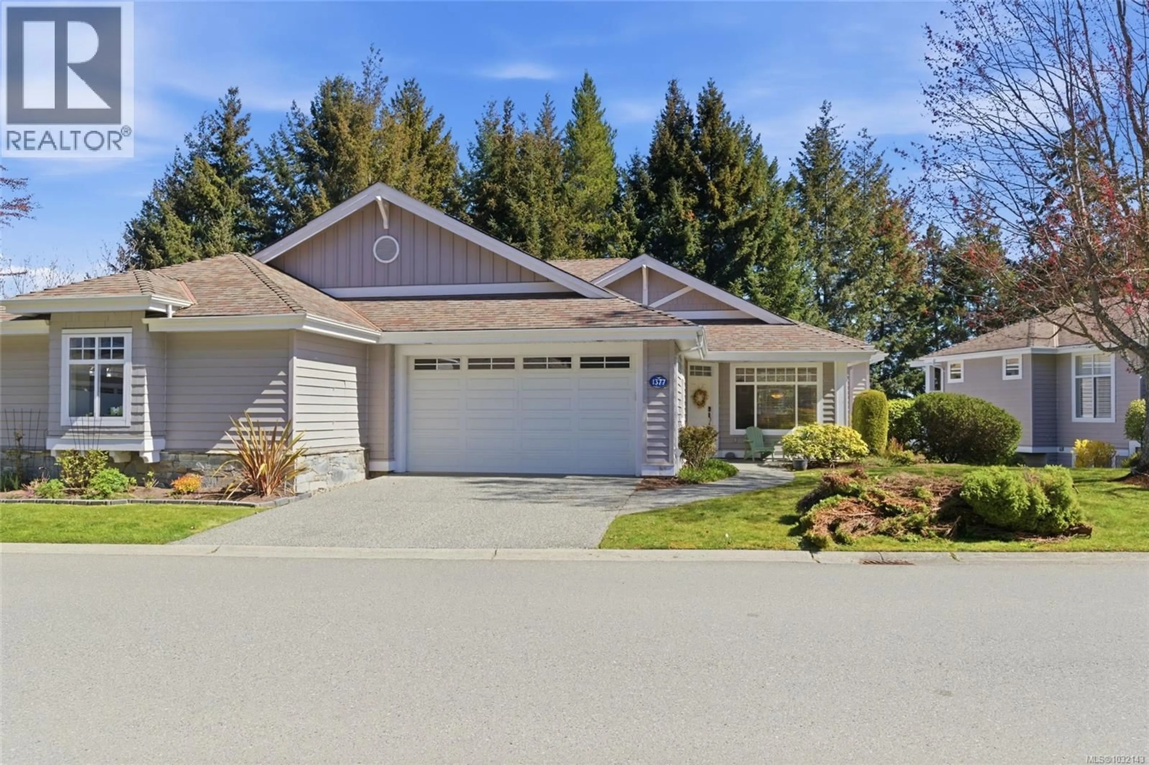 Home with vinyl exterior material, street for 1377 CAPE COD DRIVE, Parksville British Columbia V9P2Y3