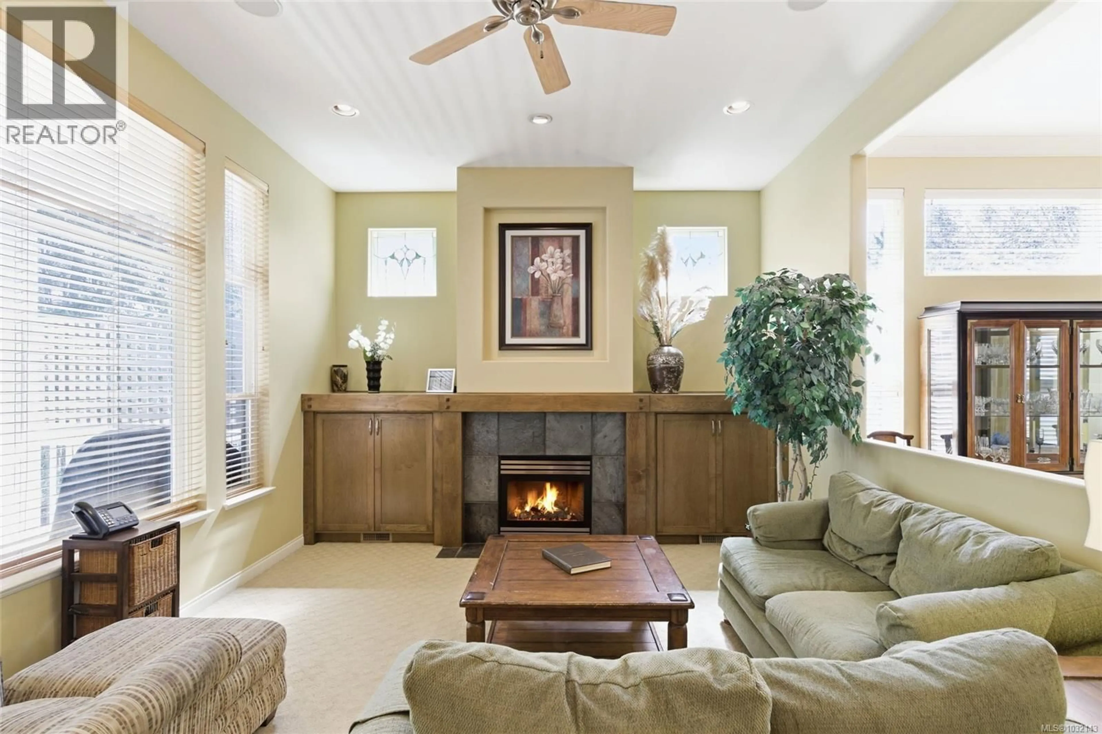 Living room with furniture, ceramic/tile floor for 1377 CAPE COD DRIVE, Parksville British Columbia V9P2Y3