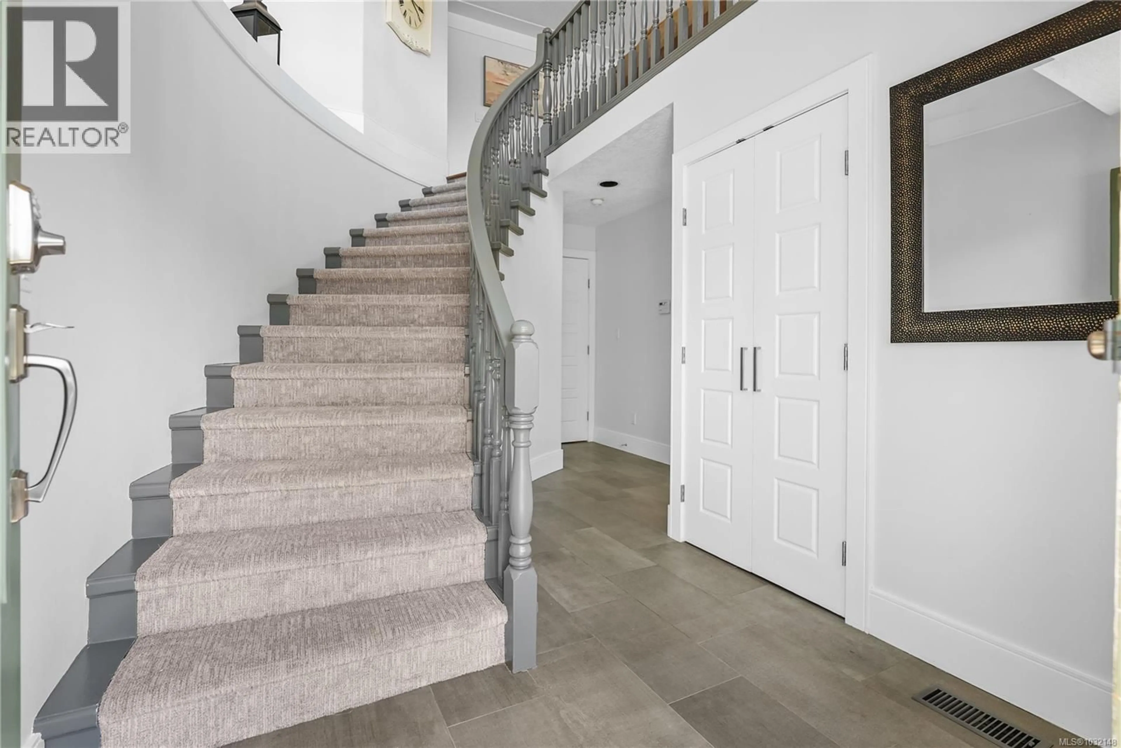 Unknown for 517 PAMELA PLACE, Saanich British Columbia V8Z4H2