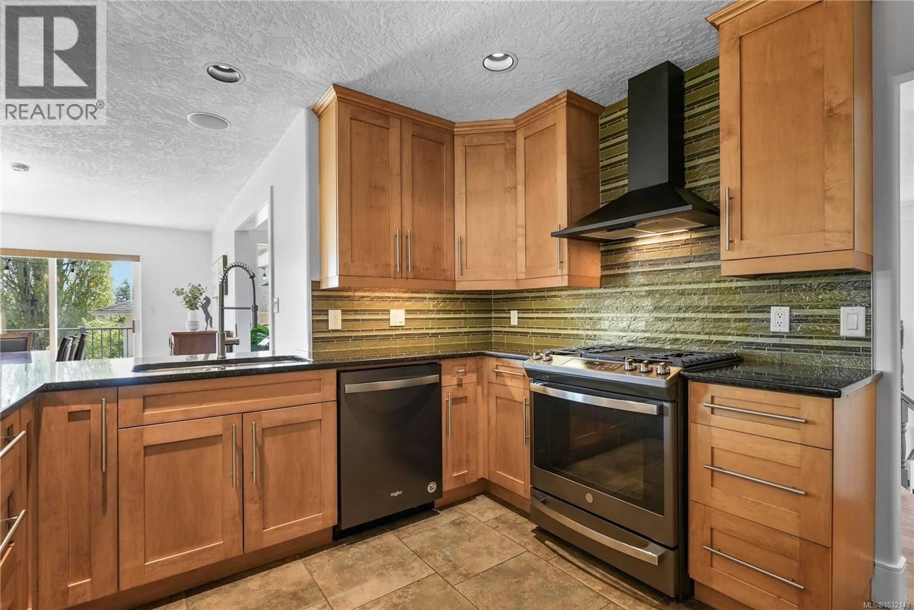 Unknown for 517 PAMELA PLACE, Saanich British Columbia V8Z4H2