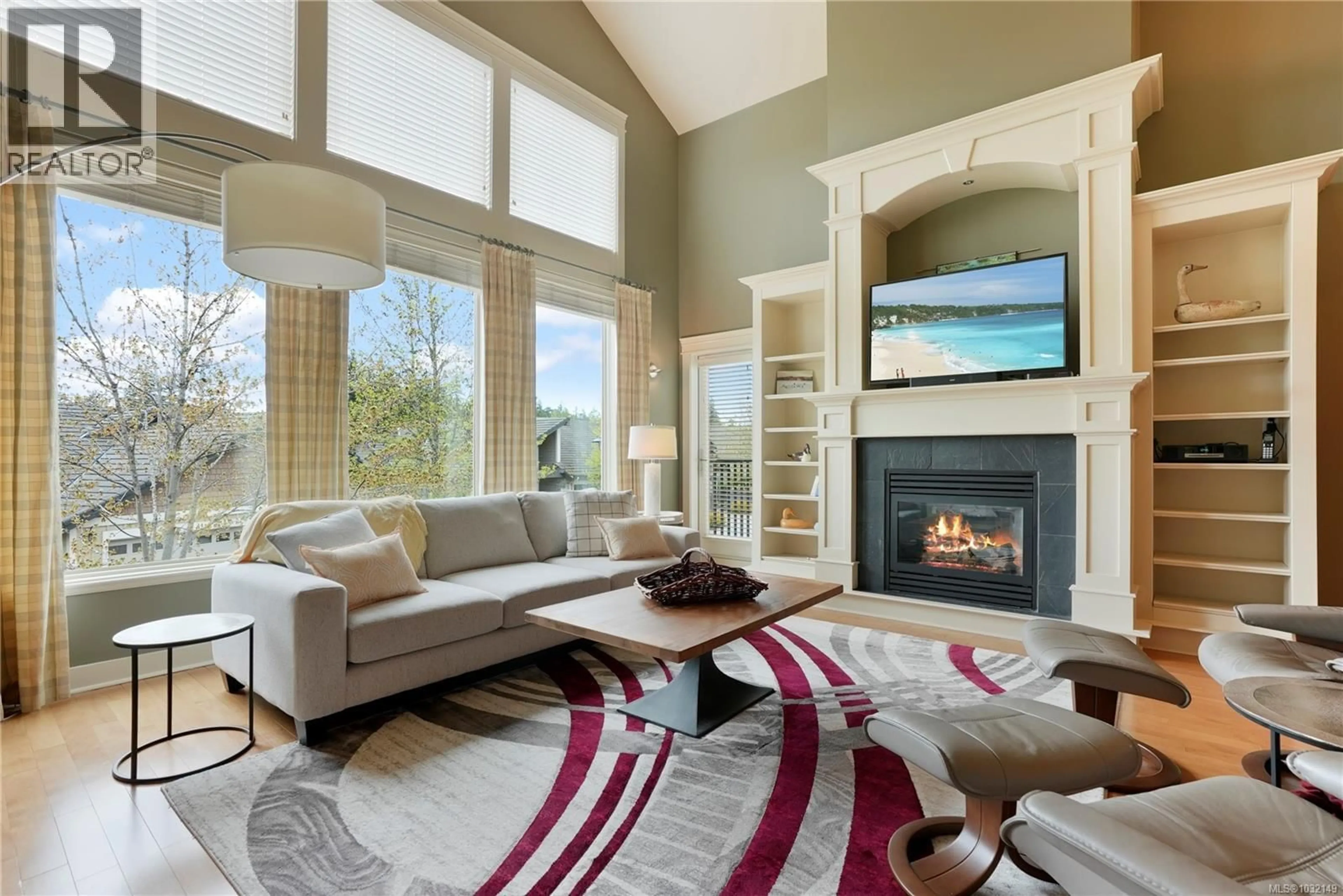 Living room with furniture, carpet floor for 13 - 630 BROOKSIDE ROAD, Colwood British Columbia V9C3A2