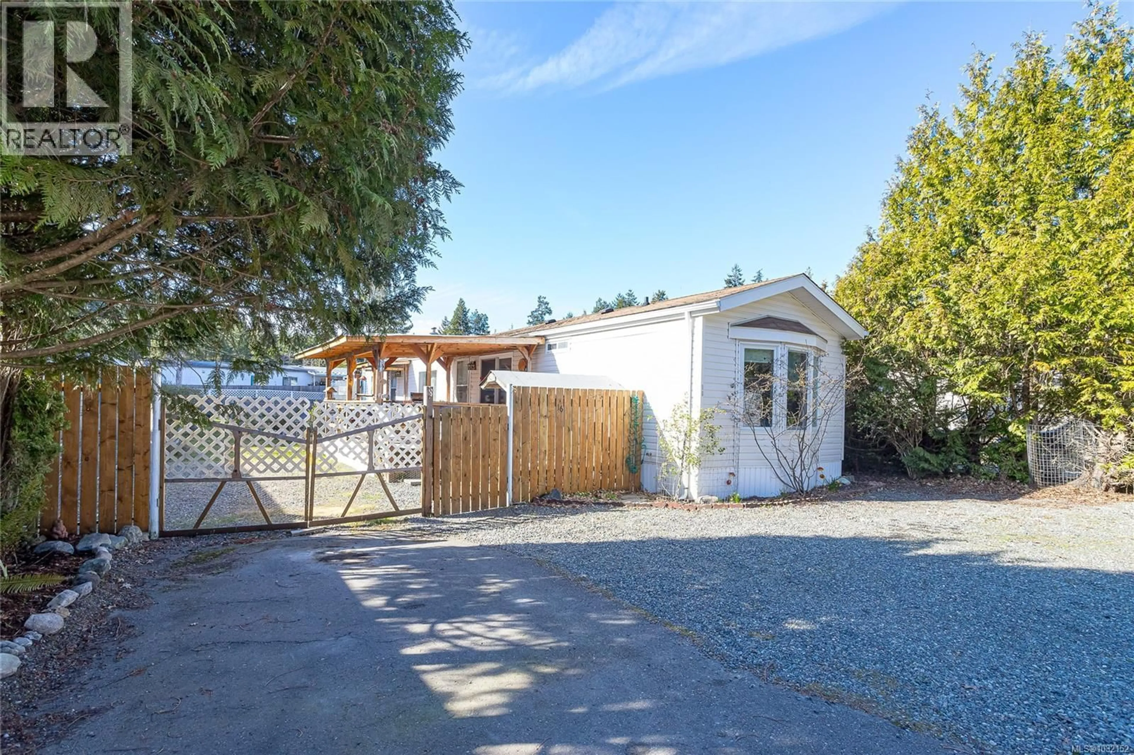 A pic from outside/outdoor area/front of a property/back of a property/a pic from drone, street for 16 - 2100 ERRINGTON ROAD, Errington British Columbia V0R1V0