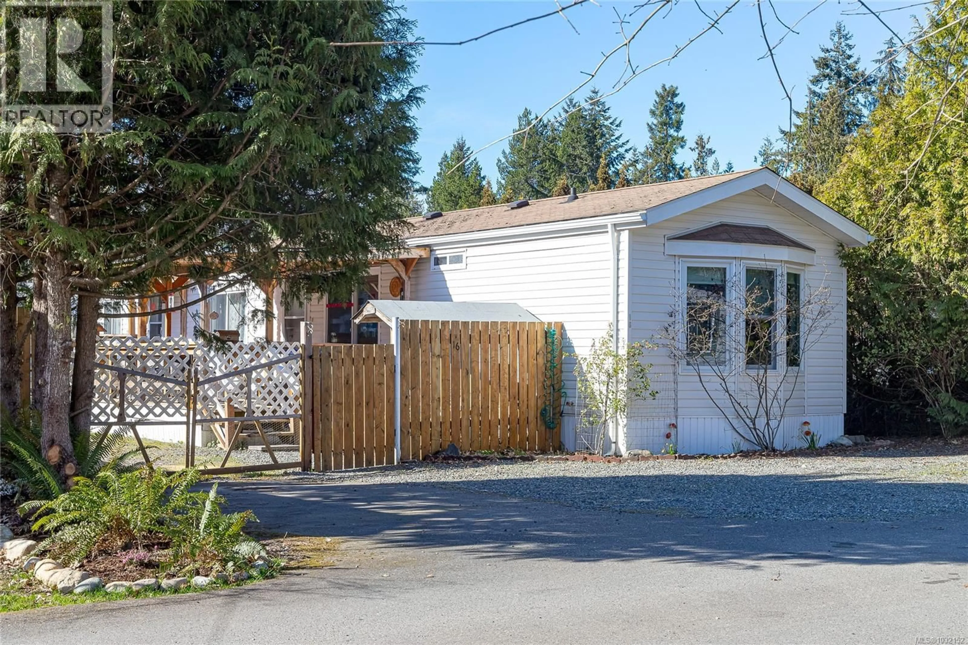 Unknown for 16 - 2100 ERRINGTON ROAD, Errington British Columbia V0R1V0