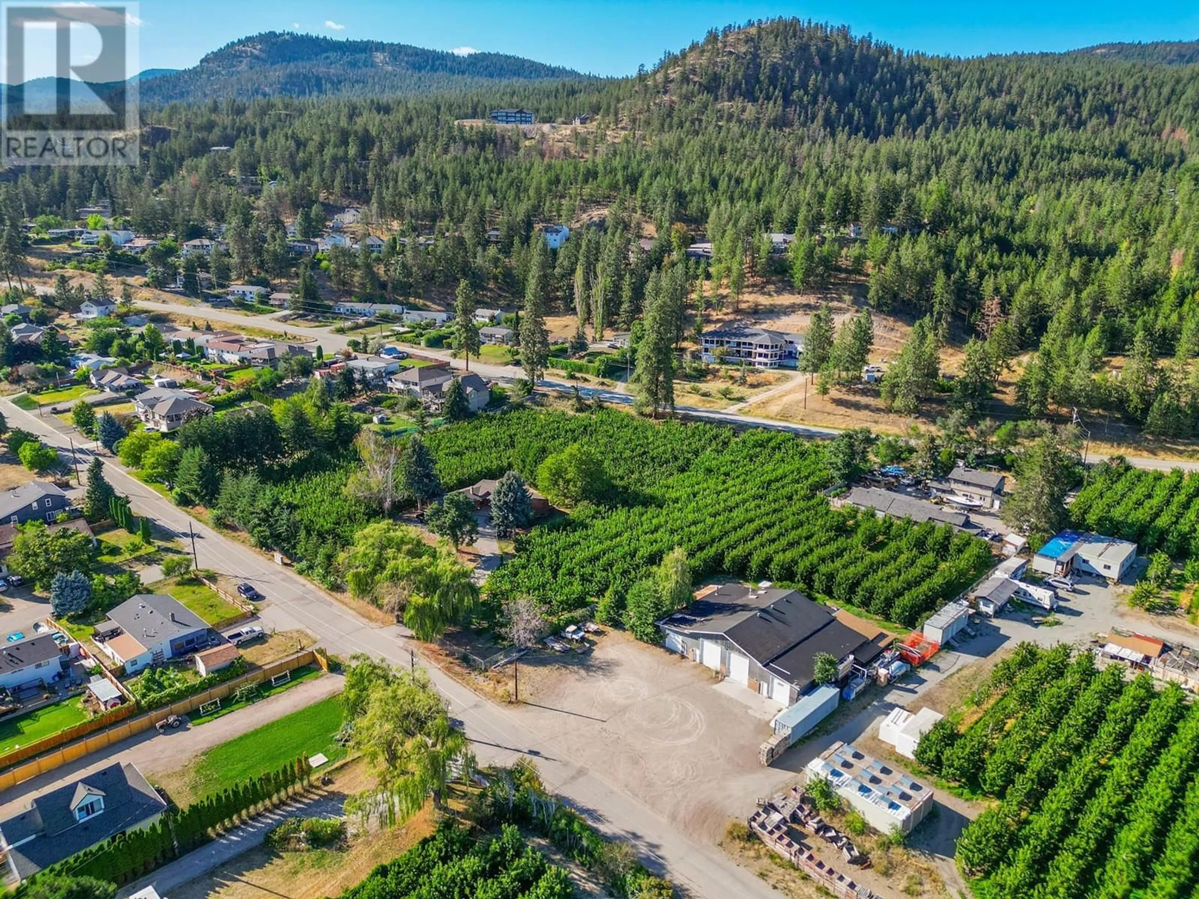 Patio, the street view for 4977 Elliot Avenue, Peachland British Columbia V0H1X0