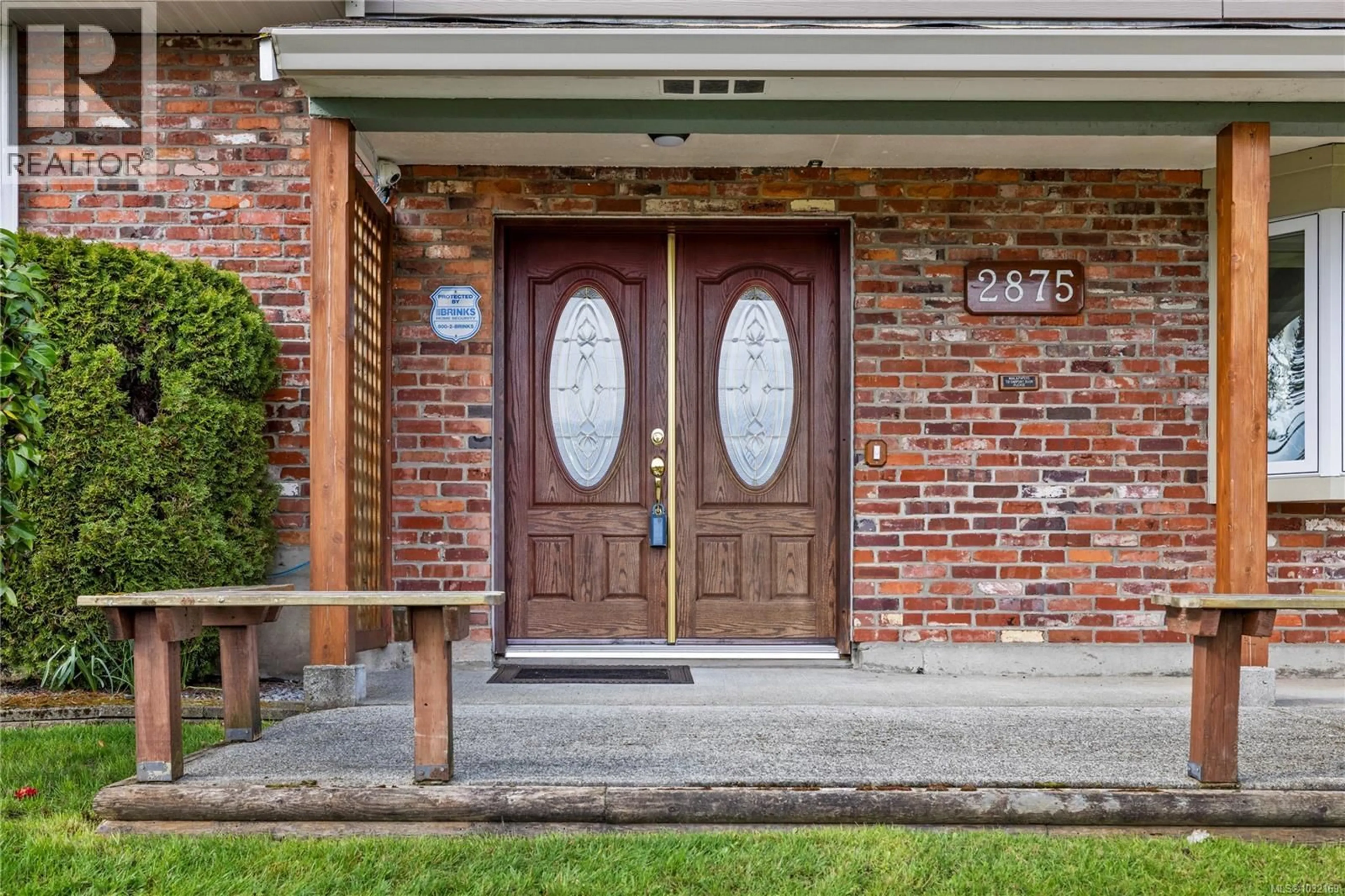 Indoor entryway for 2875 HALIDAY CRESCENT, Nanaimo British Columbia V9S3N1
