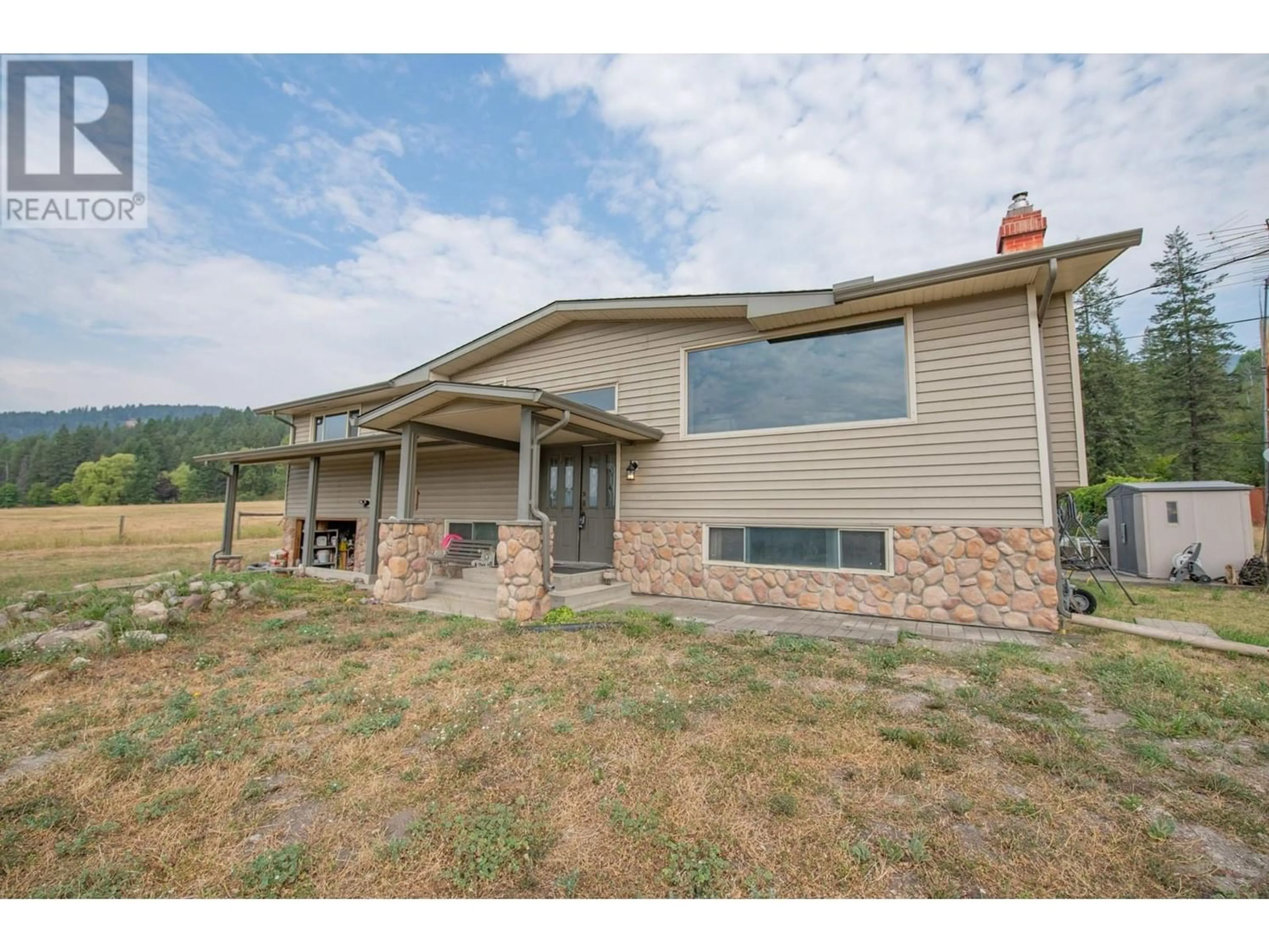Home with vinyl exterior material, unknown for 309 ALBERS ROAD, Lumby British Columbia V0E2G5