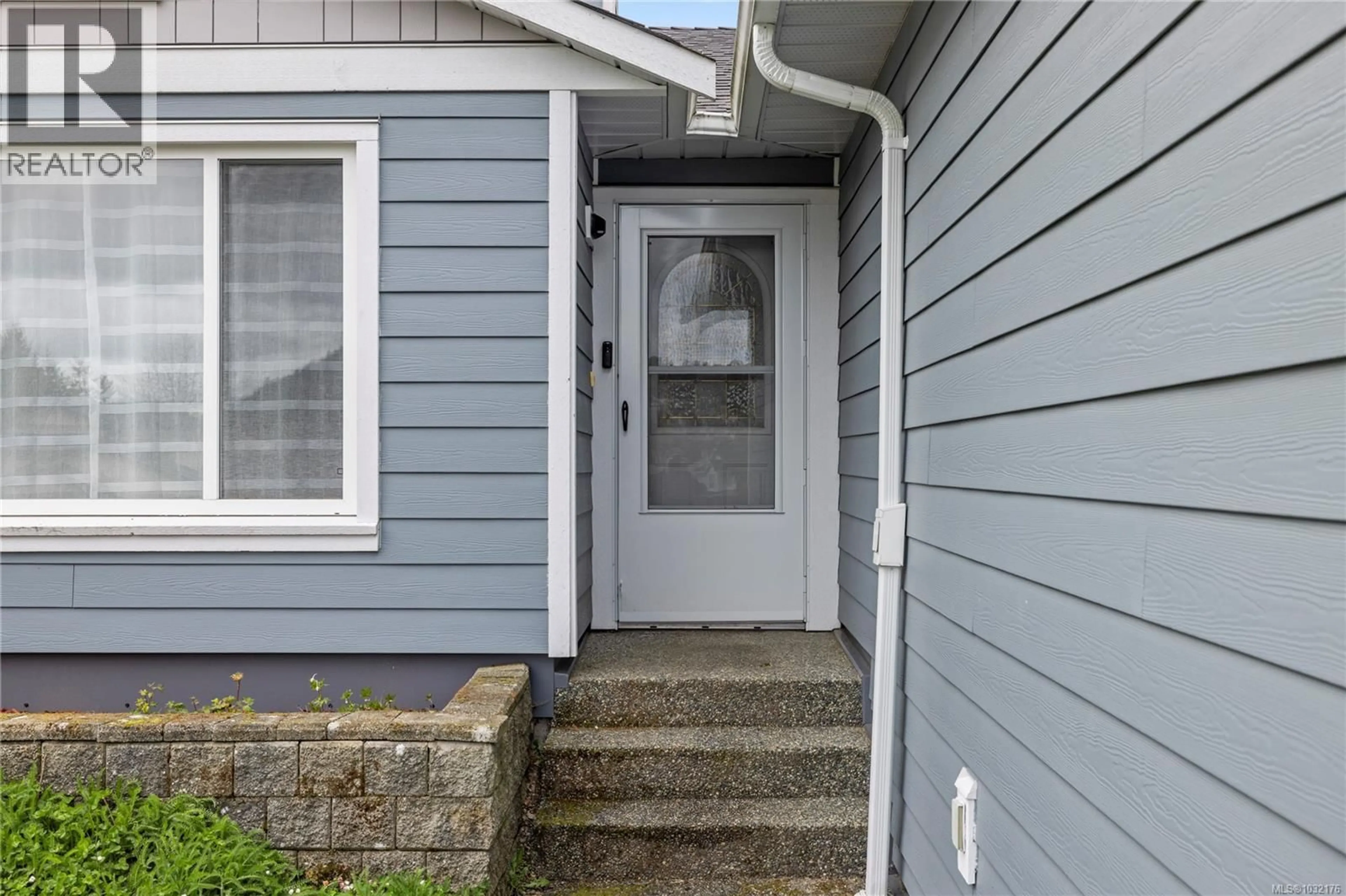 Home with vinyl exterior material, street for 5143 BROUGHTON PLACE, Nanaimo British Columbia V9T6L4