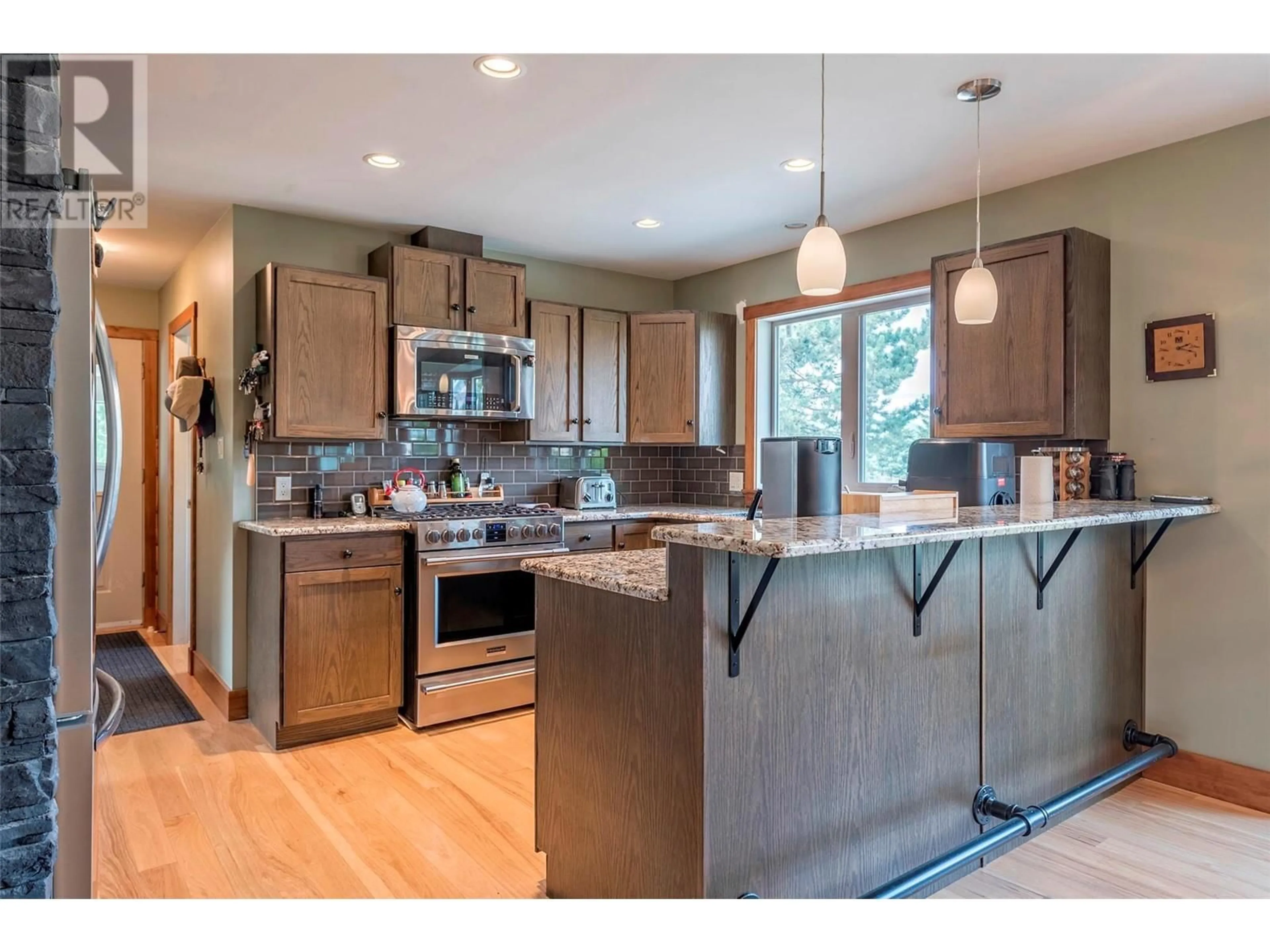 Open concept kitchen, unknown for 7800 HOWE DRIVE, Coldstream British Columbia V1B3C3