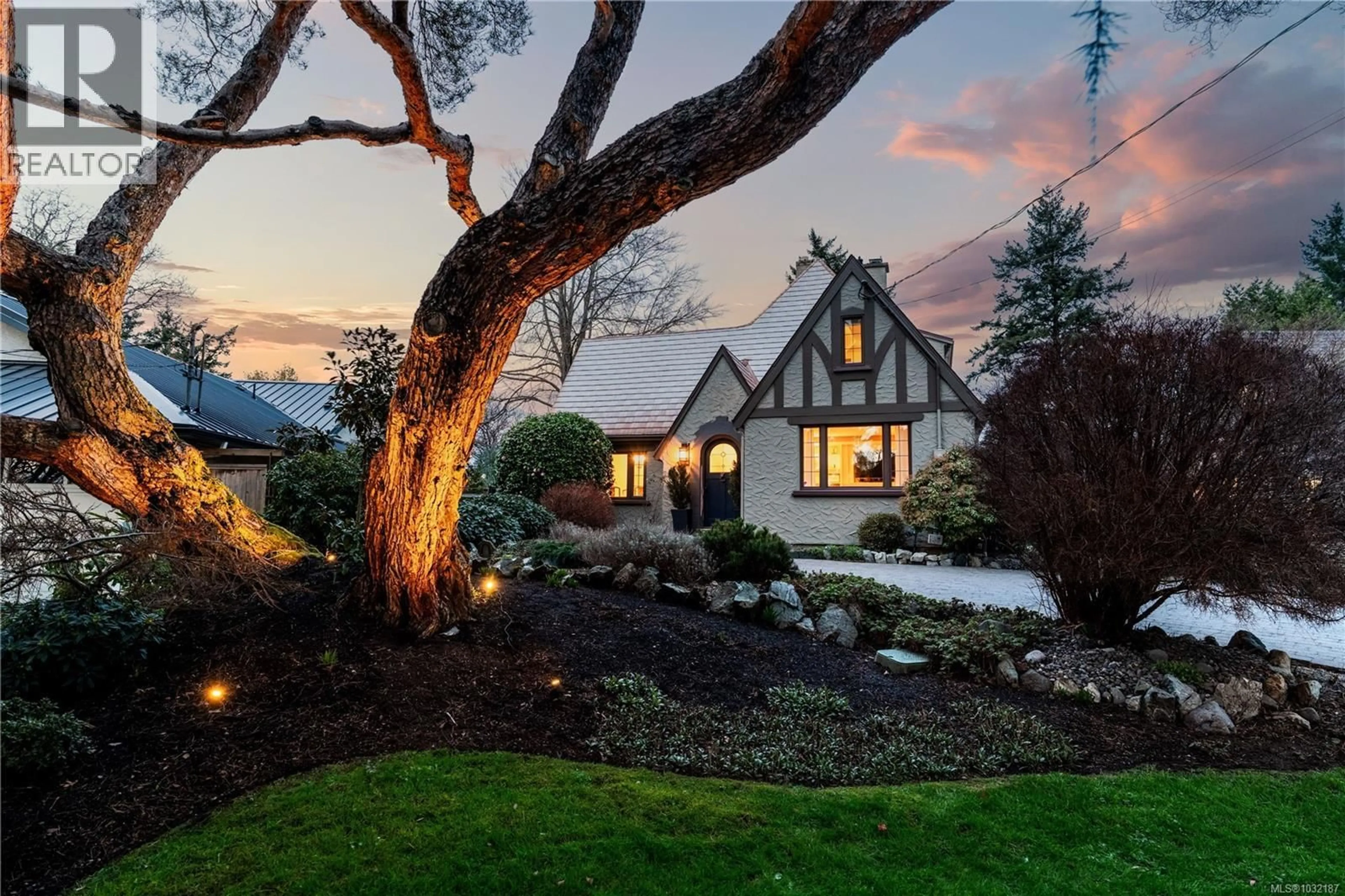 Unknown for 1274 TATTERSALL DRIVE, Saanich British Columbia V8P1Z4