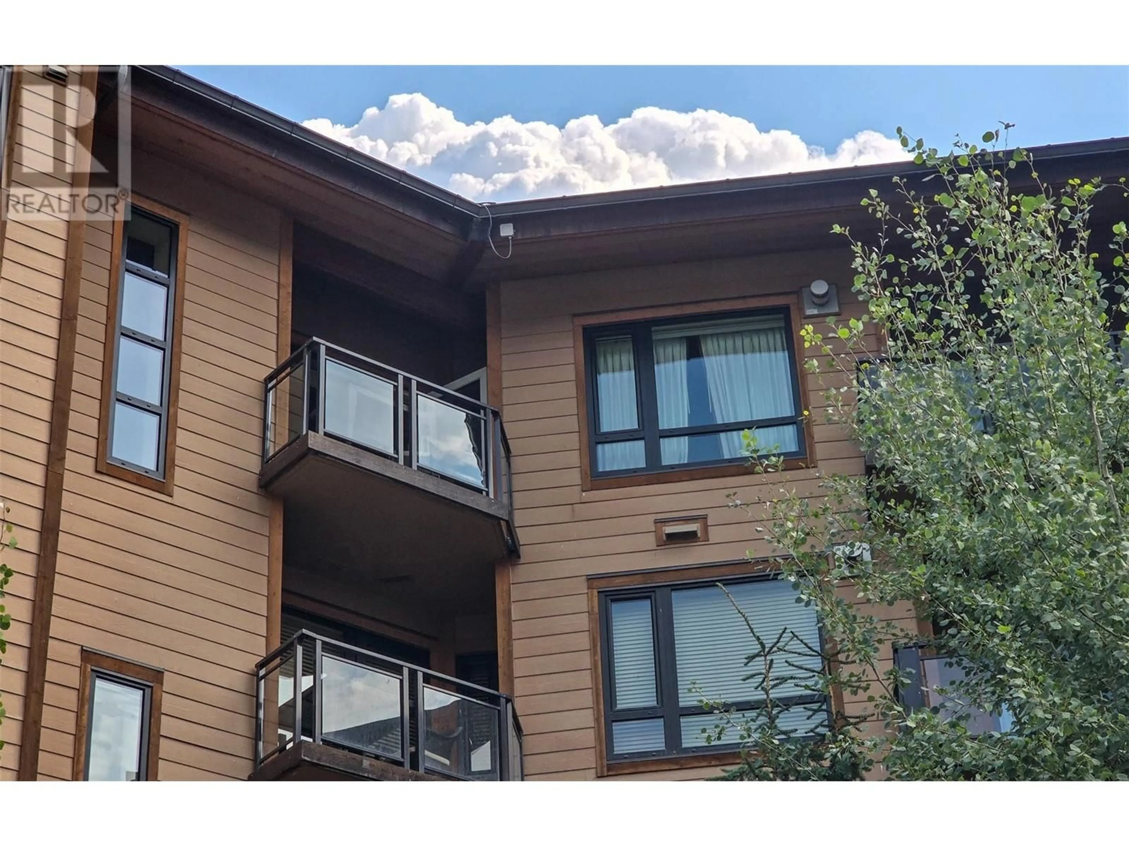 Home with vinyl exterior material, building for 1504 - 2950 CAMOZZI ROAD, Revelstoke British Columbia V0E2S1