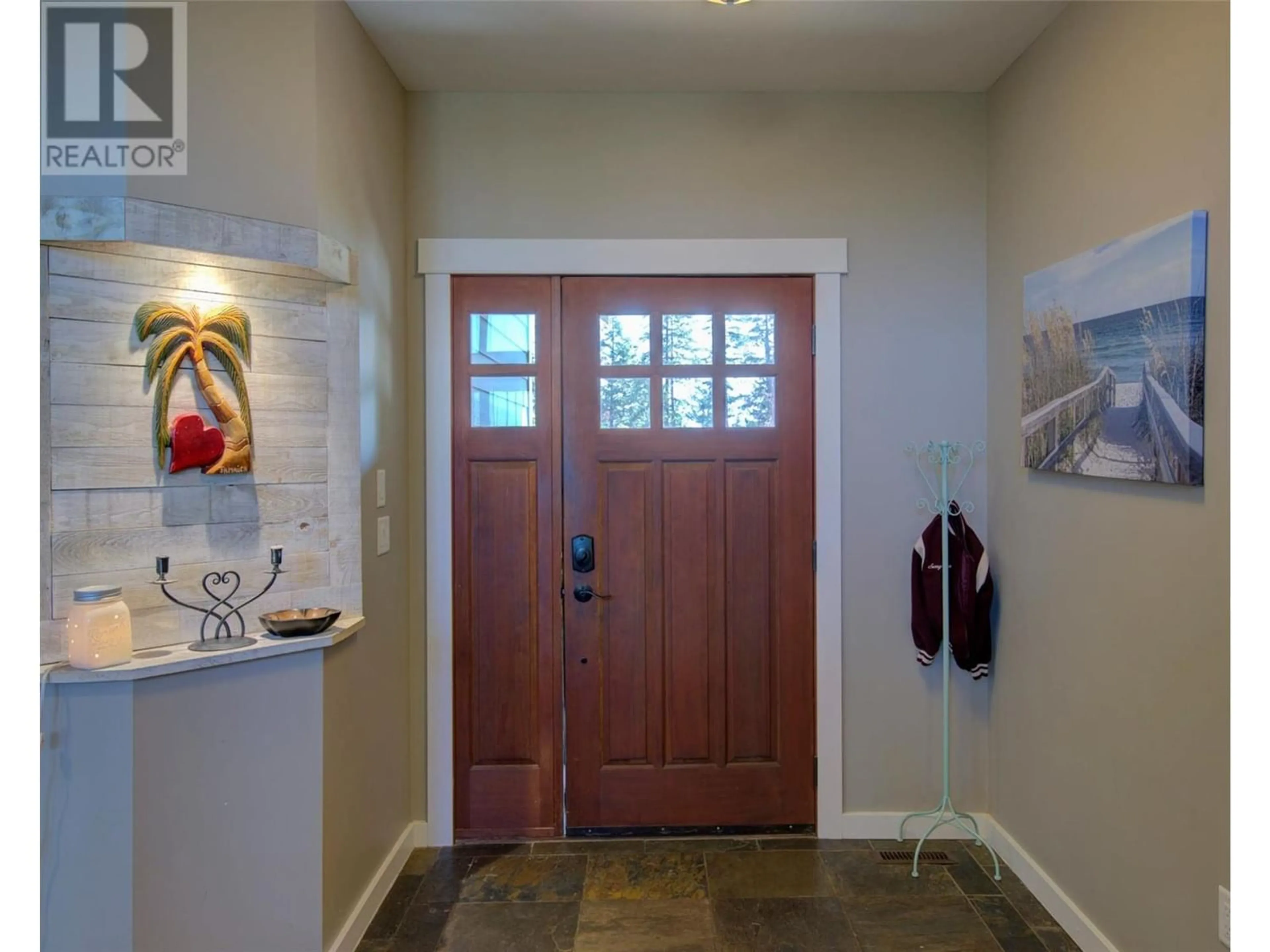 Indoor entryway, wood floors for 4322 Sharp Road, Armstrong British Columbia V0E1B4