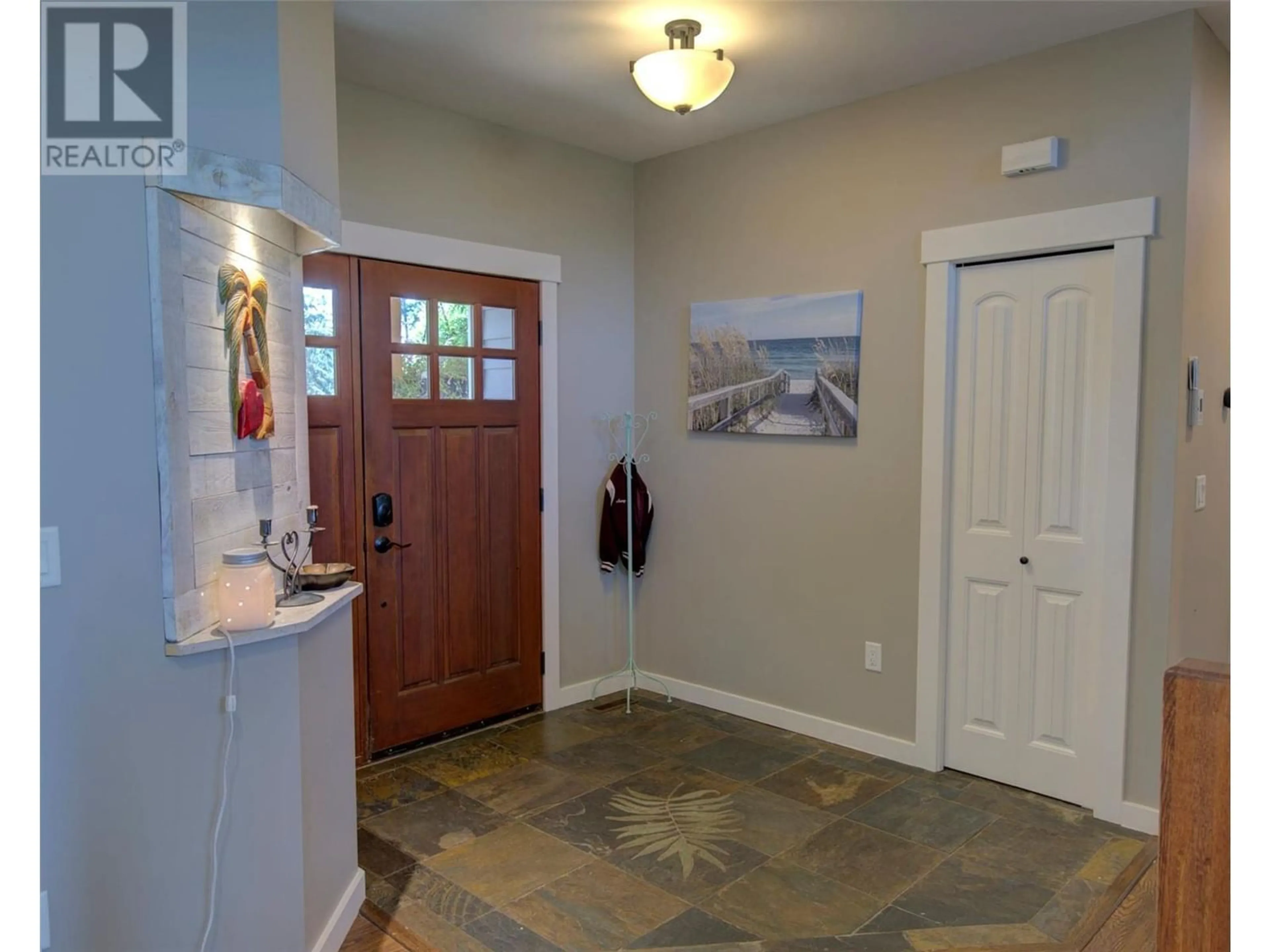 Indoor entryway, cement floor for 4322 Sharp Road, Armstrong British Columbia V0E1B4